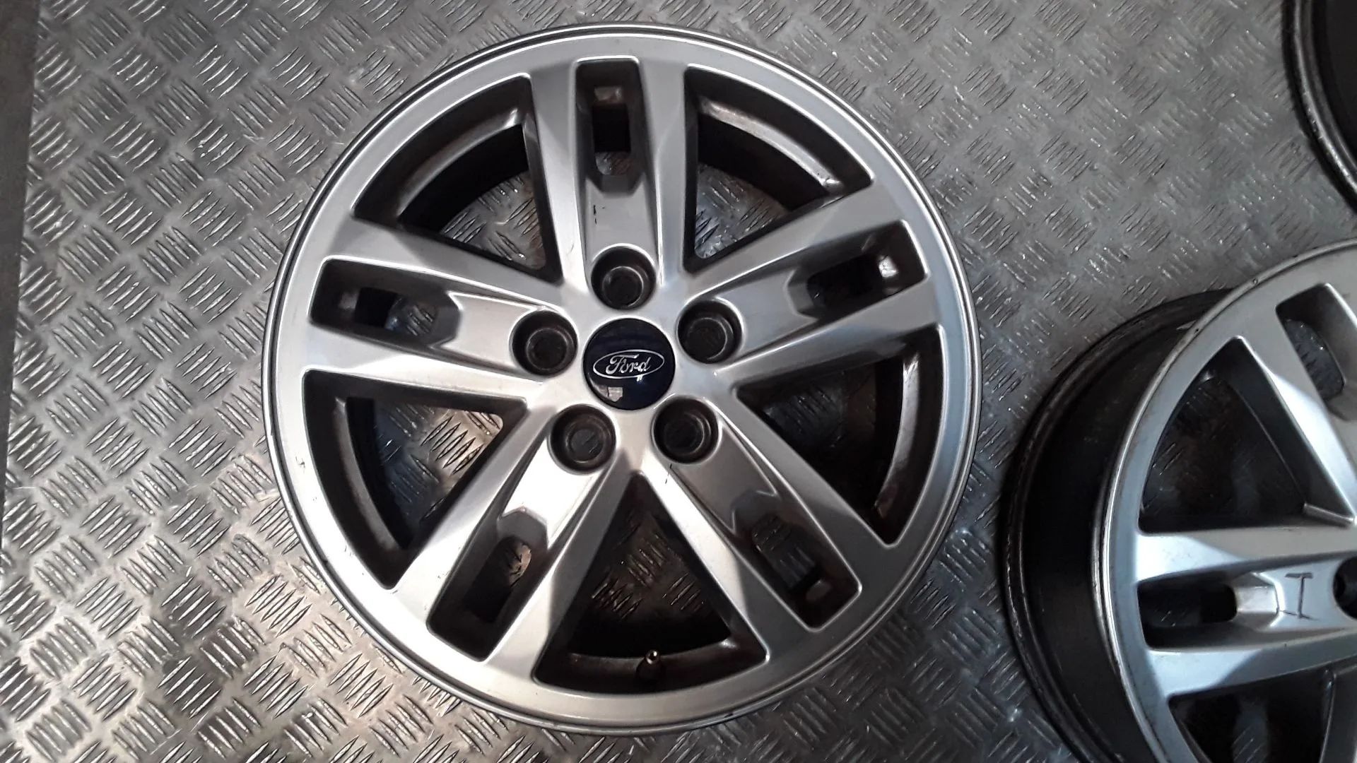 Juego Llantas Aluminio para Ford Tourneo Connect / Grand Tourneo Connect V408 Monospace