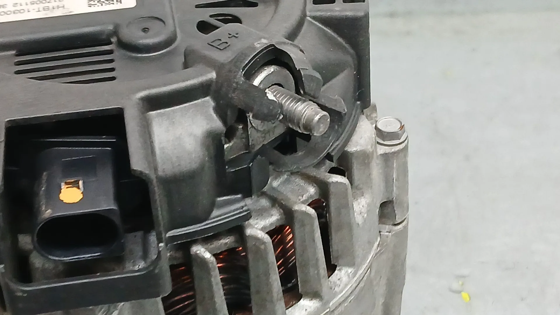 Alternador para Ford Fiesta Vii (Hj, Hf)