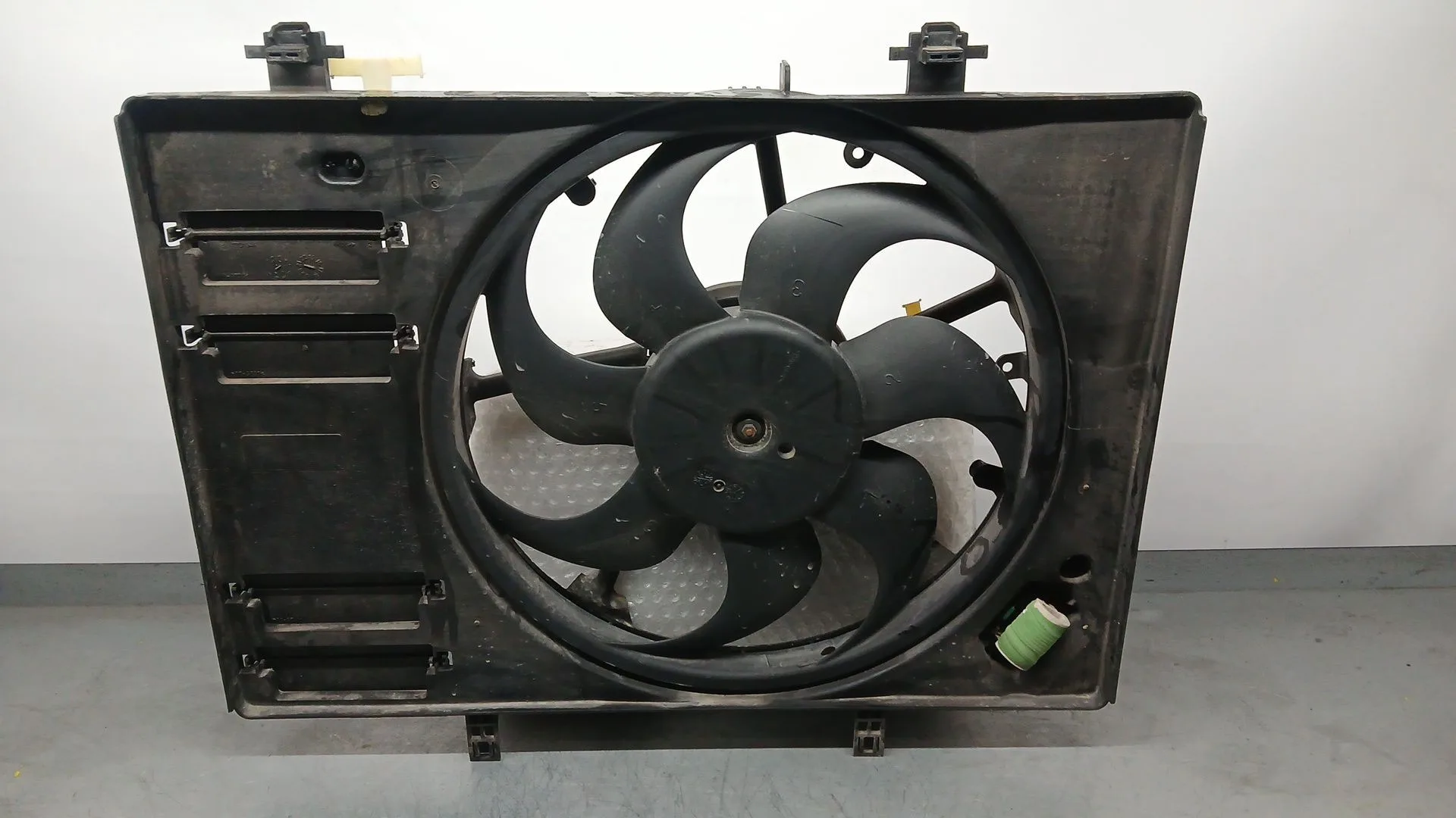 Electroventilador para Ford Fiesta Vii (Hj, Hf)