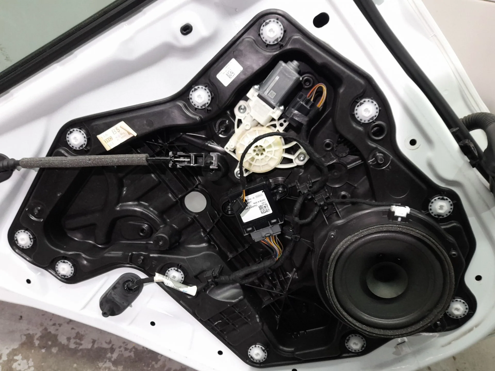 Elevalunas Trasero Izquierdo para Ford Fiesta Vii (Hj, Hf)