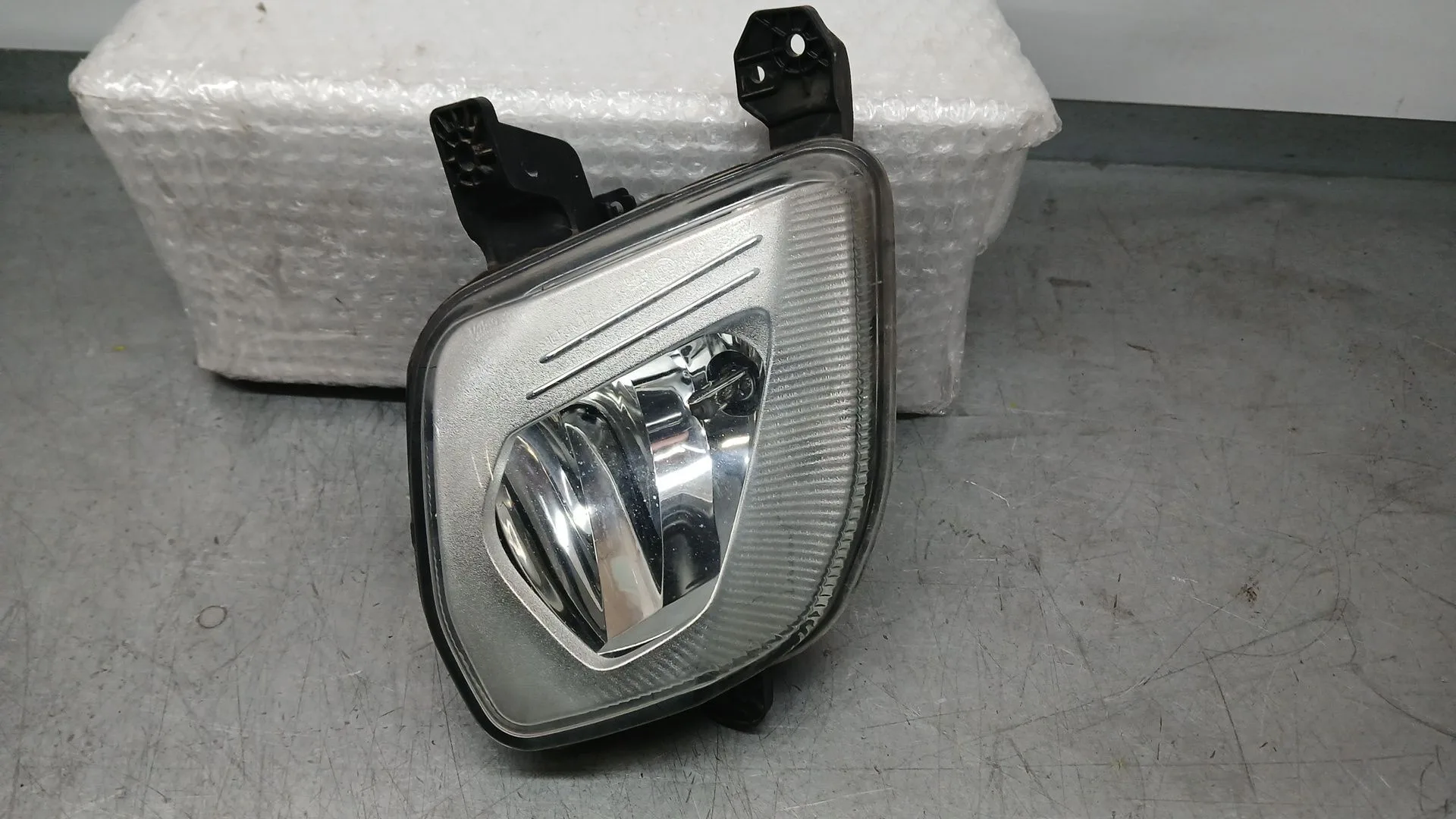 Faro Antiniebla Izquierdo para Ford Fiesta Vii (Hj, Hf)