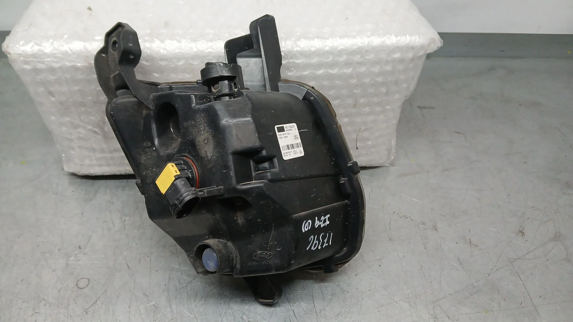 Faro Antiniebla Izquierdo para Ford Fiesta Vii (Hj, Hf)