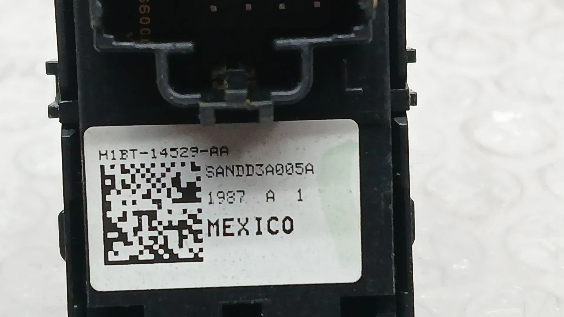 Mando Elevalunas Delantero Derecho para Ford Fiesta Vii (Hj, Hf)