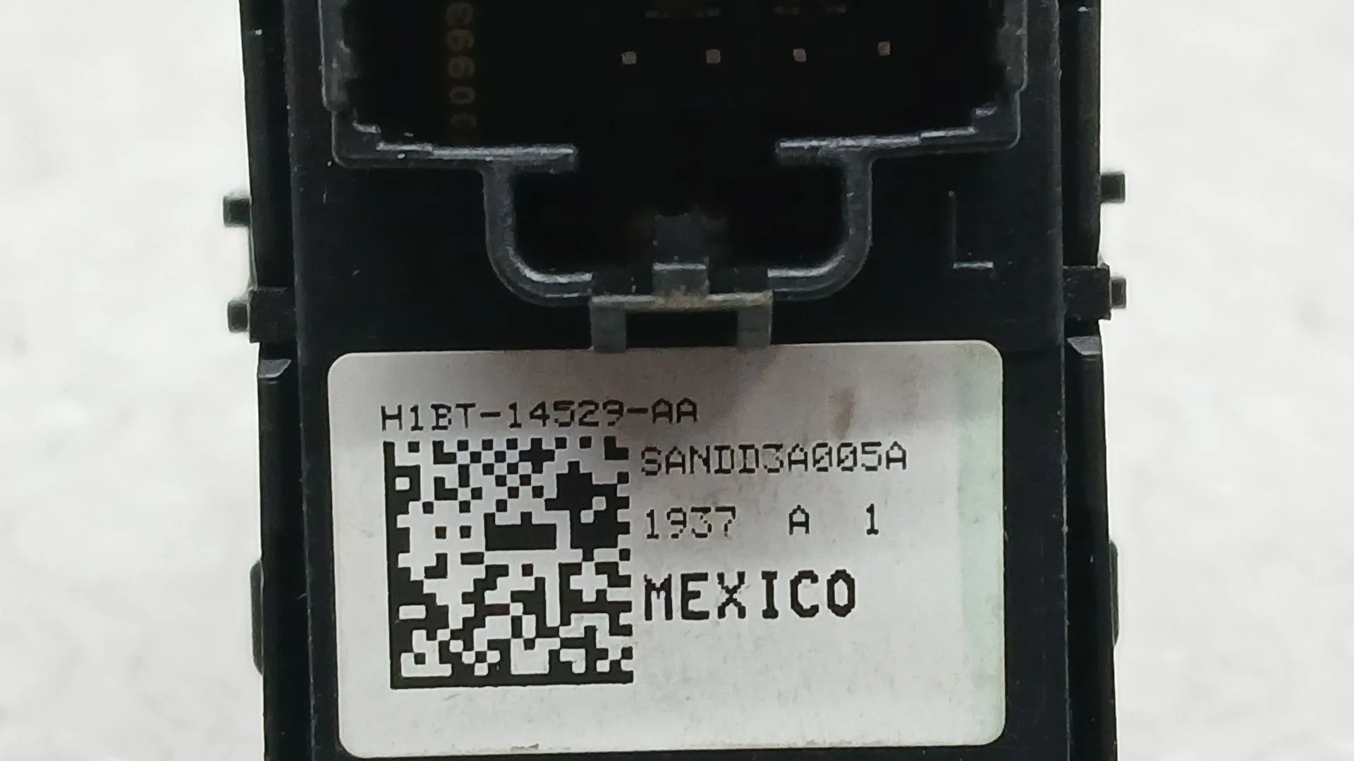Mando Elevalunas Trasero Derecho para Ford Fiesta Vii (Hj, Hf)
