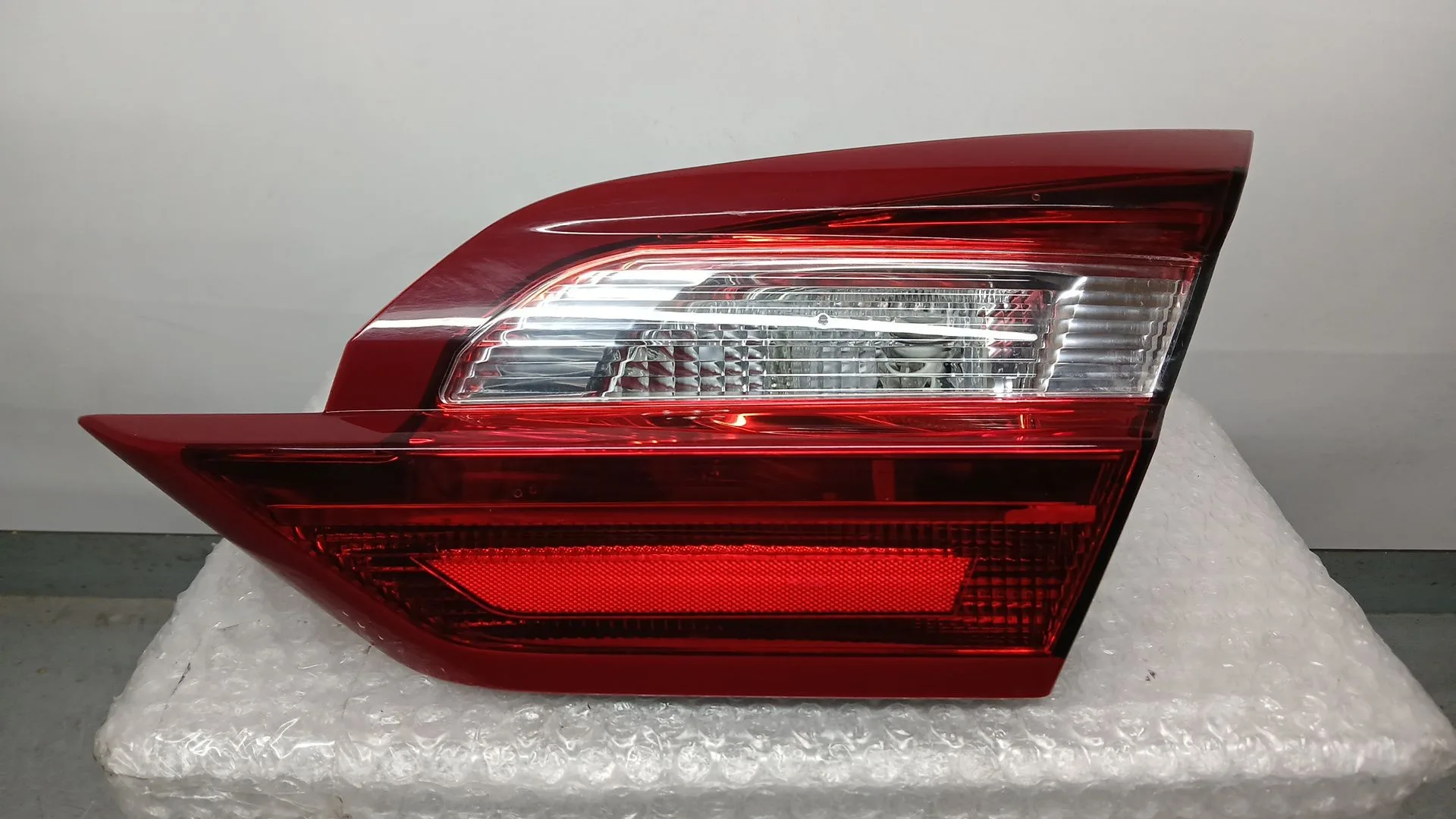 Piloto Trasero Derecho Interior para Ford Fiesta Vii (Hj, Hf)