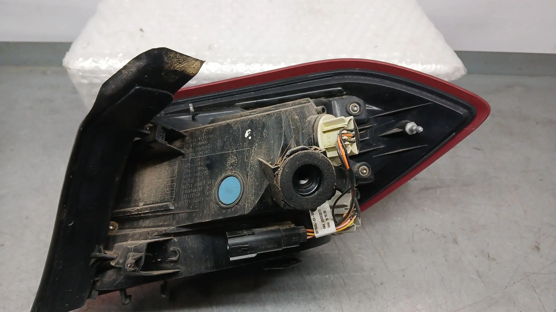Piloto Trasero Izquierdo Interior para Ford Fiesta Vii (Hj, Hf)