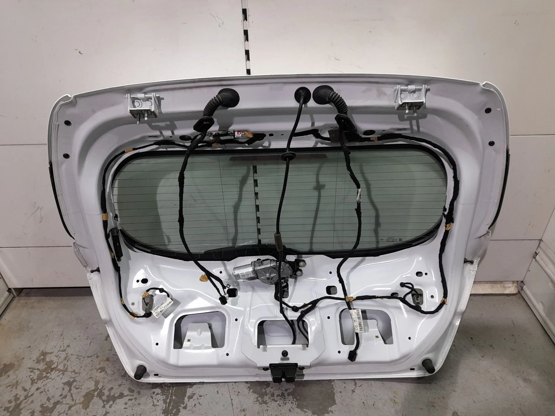 Porton Trasero para Ford Fiesta Vii (Hj, Hf)