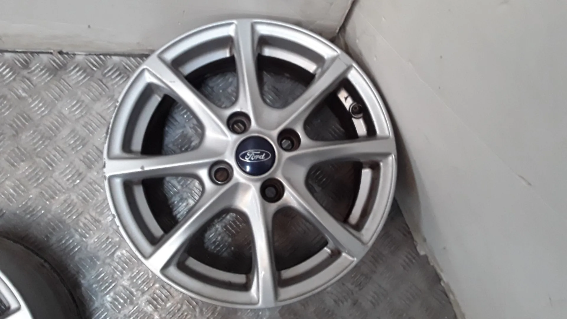 Juego Llantas Aluminio para Ford Fiesta Vii (Hj, Hf)