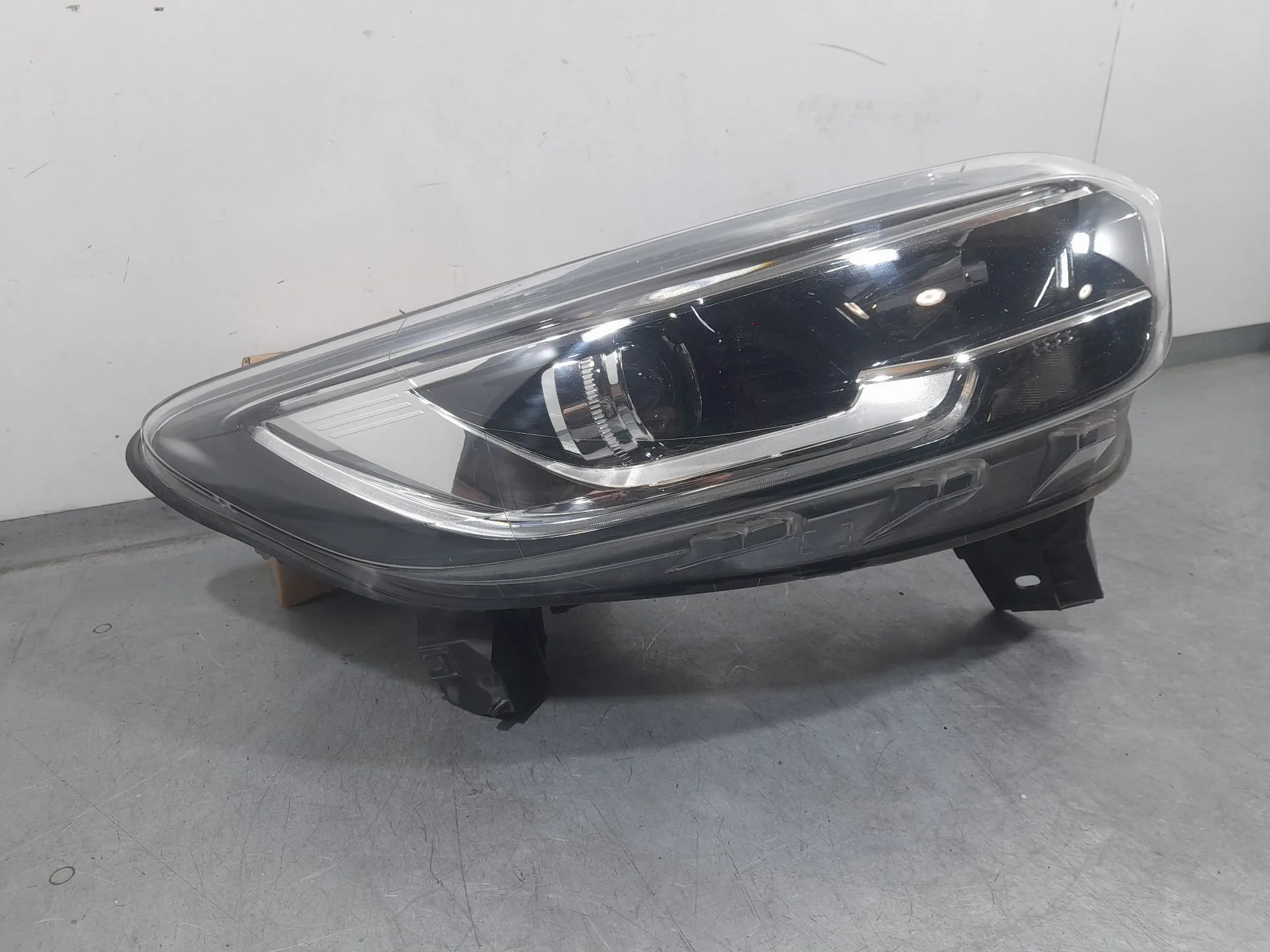 Faro Derecho para Renault Kadjar (Ha_, Hl_)