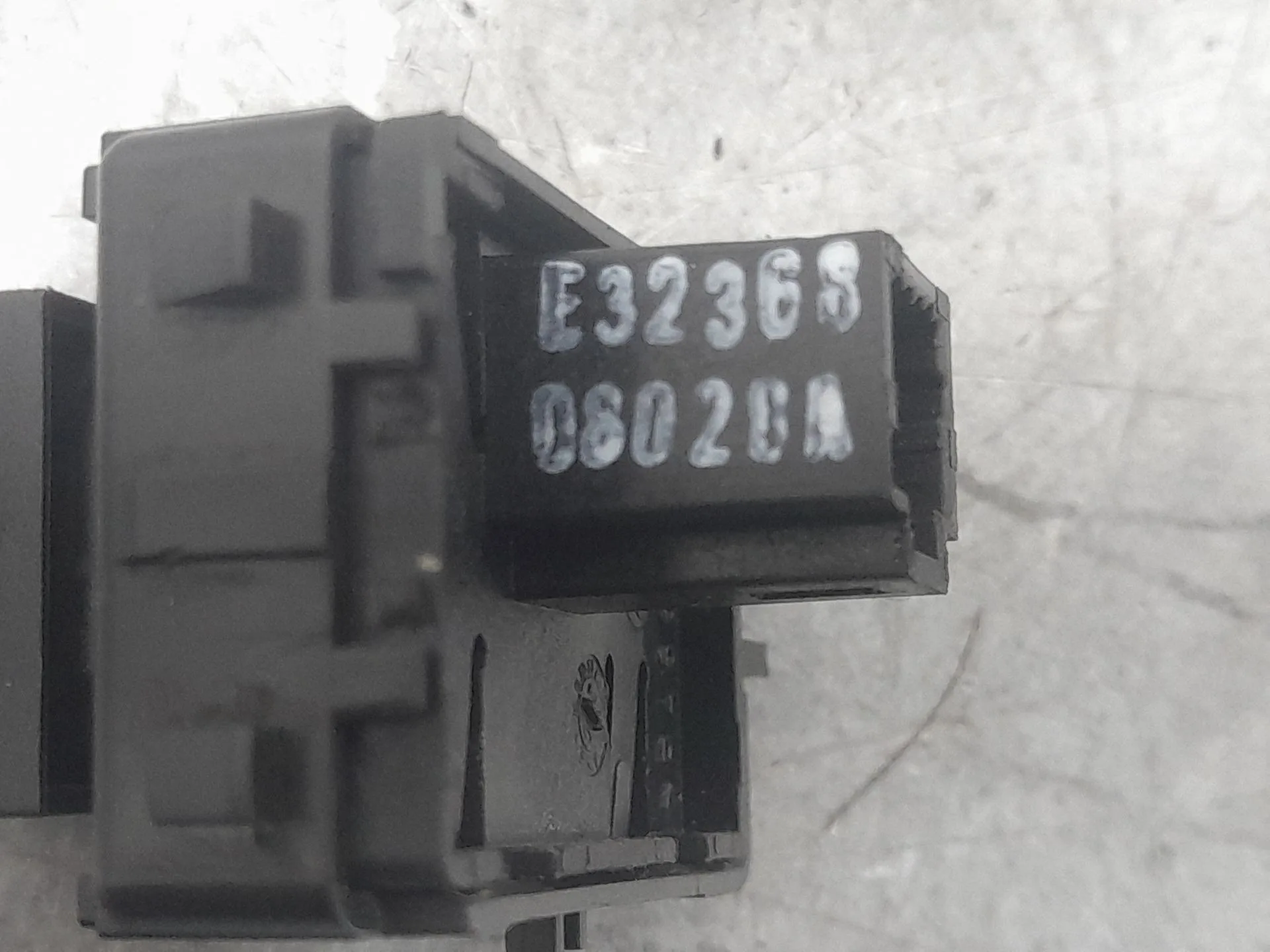 Mando Elevalunas Trasero Izquierdo para Renault Kadjar (Ha_, Hl_)