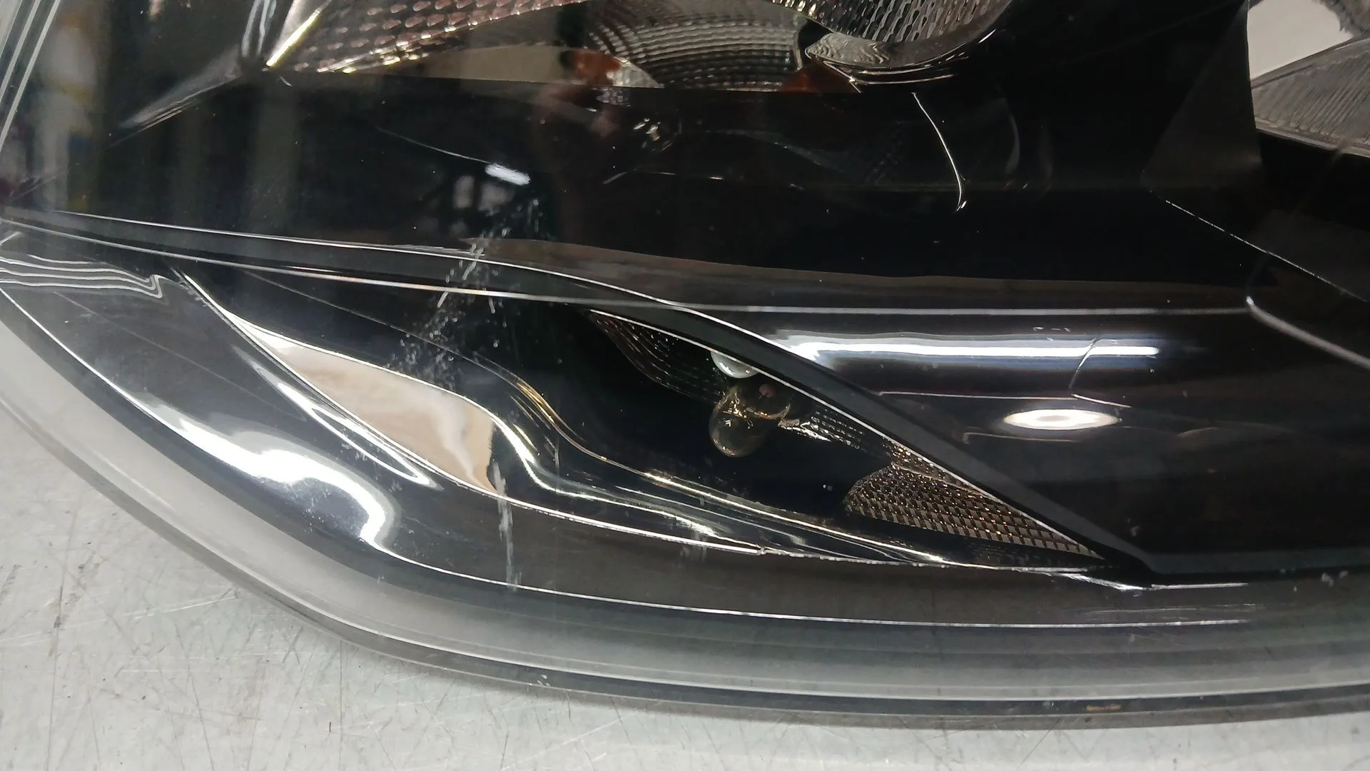 Faro Izquierdo para Volkswagen Polo V (6R1, 6C1)