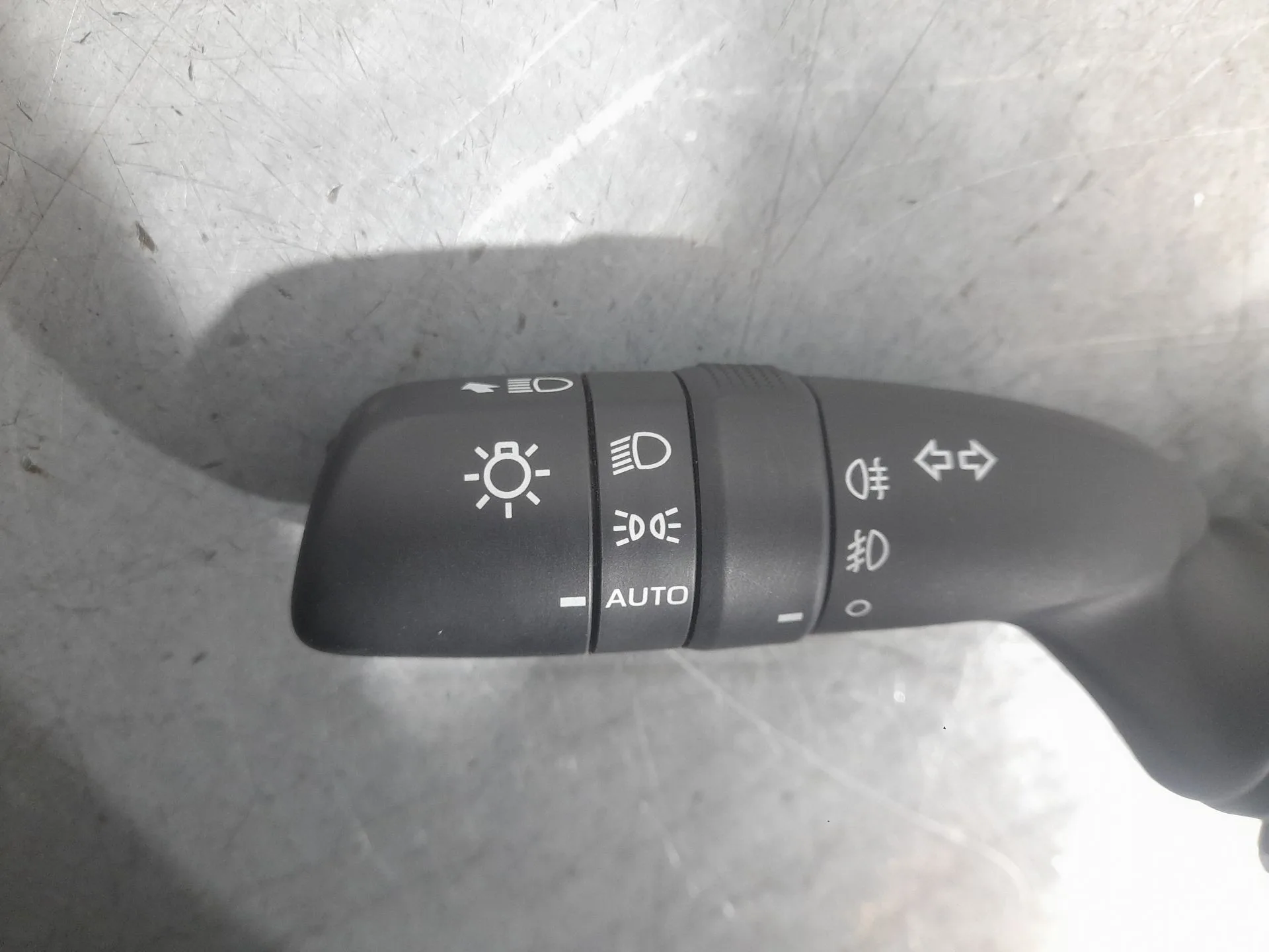 Mando Luces para Toyota Corolla (E21)