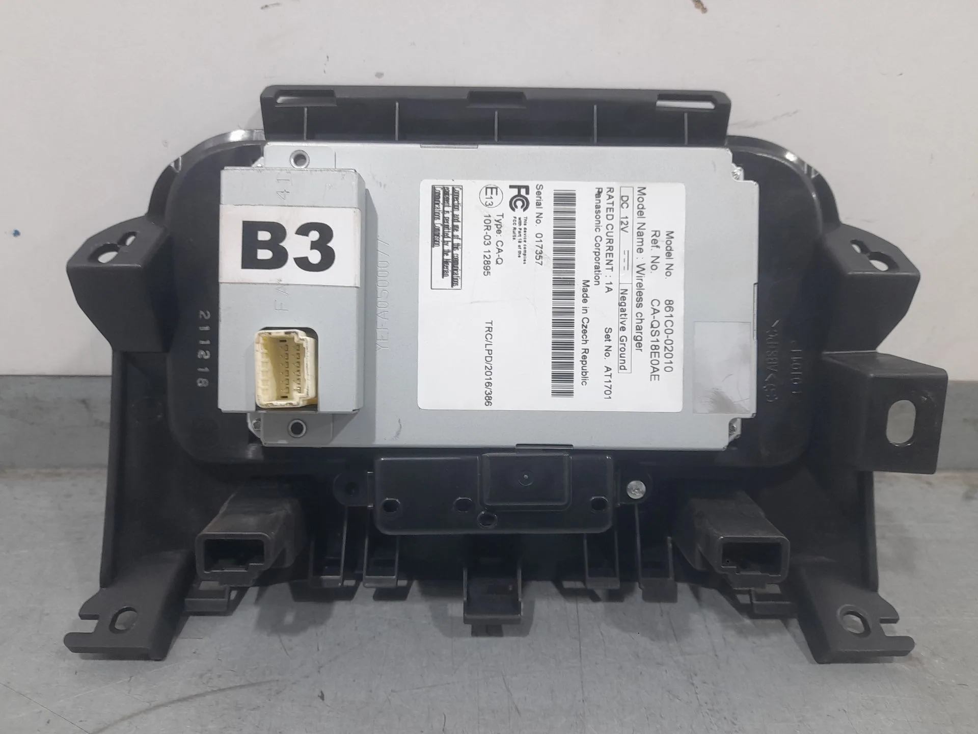 Cargador Inductivo para Toyota Corolla (E21)