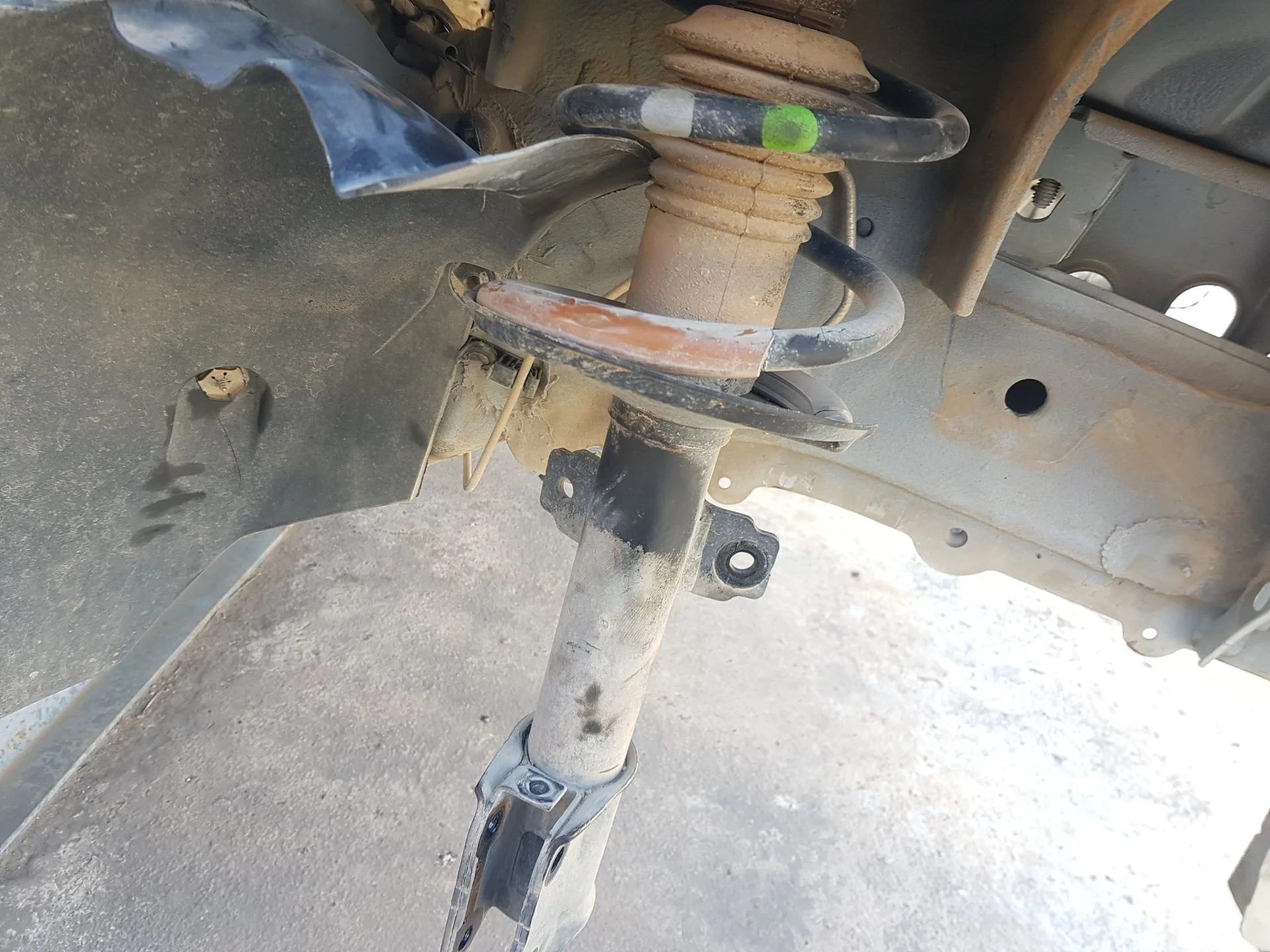 Amortiguador Delantero Derecho para Dacia Duster (Hs_)