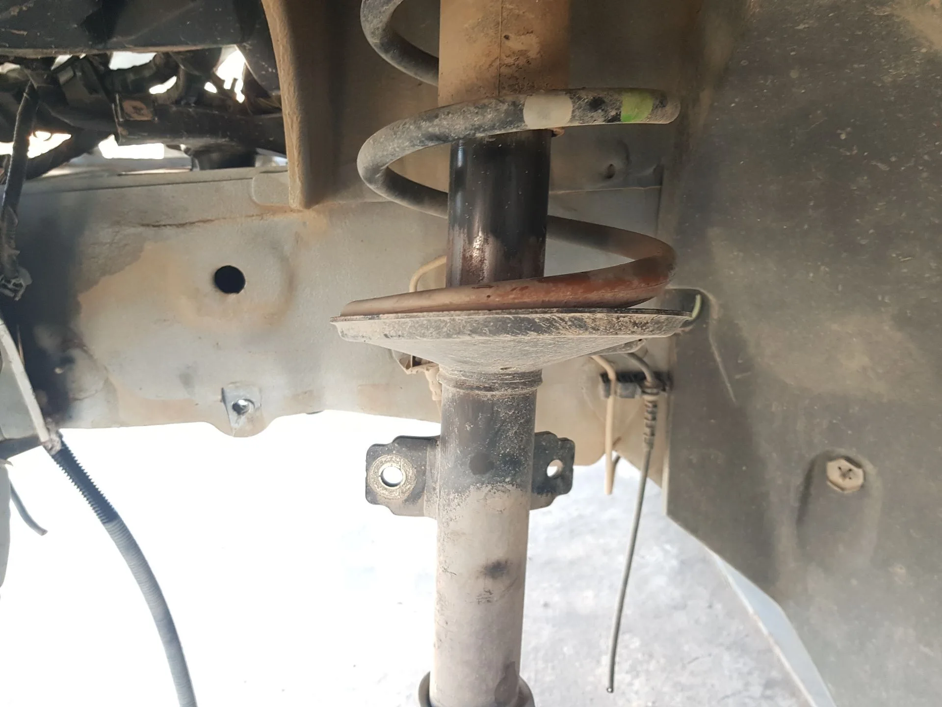 Amortiguador Delantero Izquierdo para Dacia Duster (Hs_)