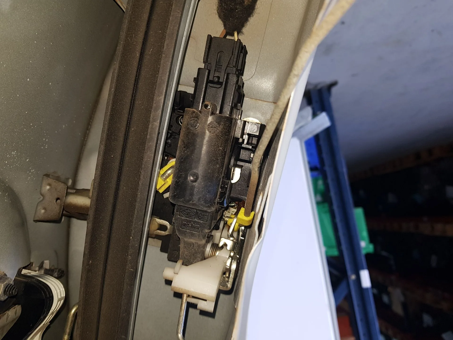 Cerradura Puerta Delantera Izquierda para Dacia Duster (Hs_)