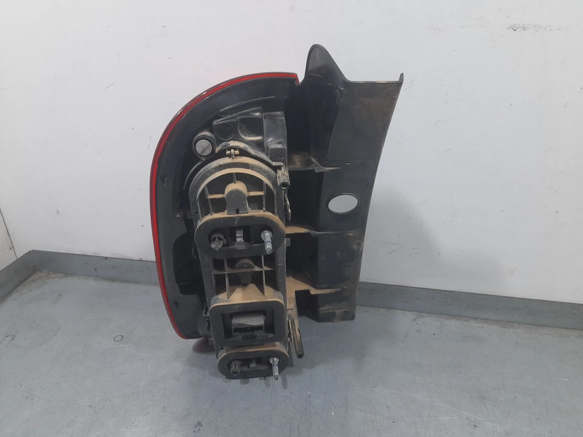 Piloto Trasero Derecho para Dacia Duster (Hs_)