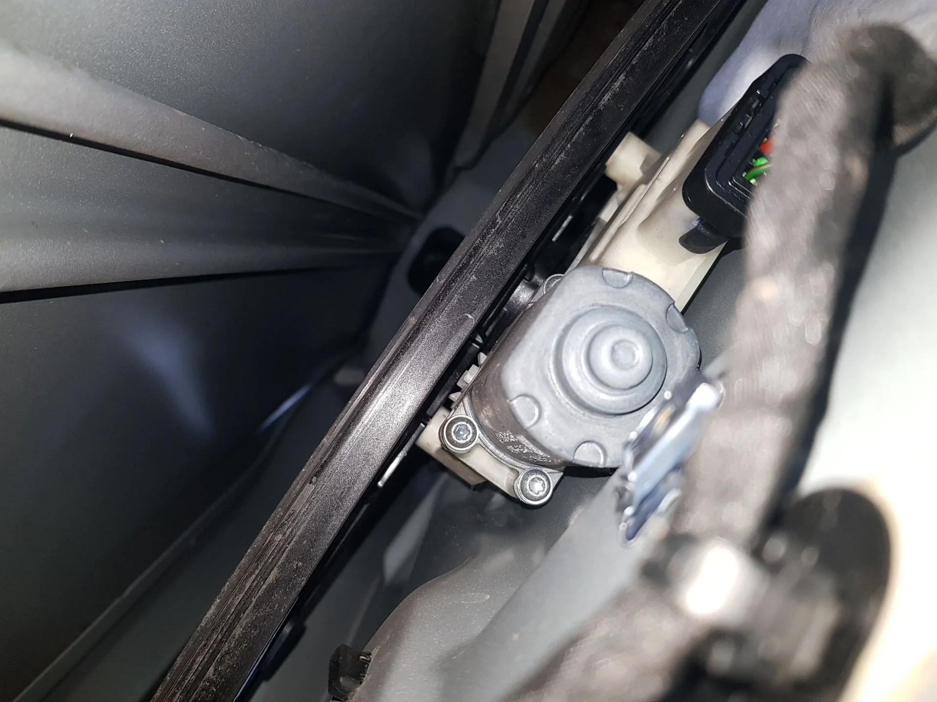 Elevalunas Delantero Derecho para Renault Clio V (B7_)