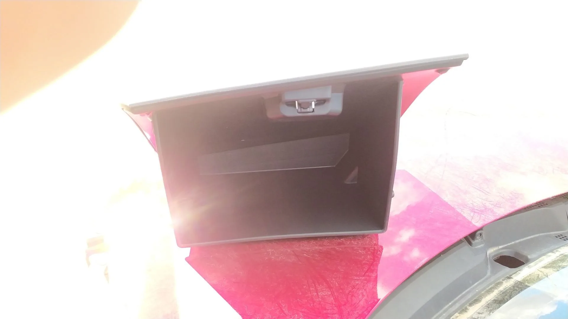 Guantera para Mazda 2 Hatchback (Dl, Dj)