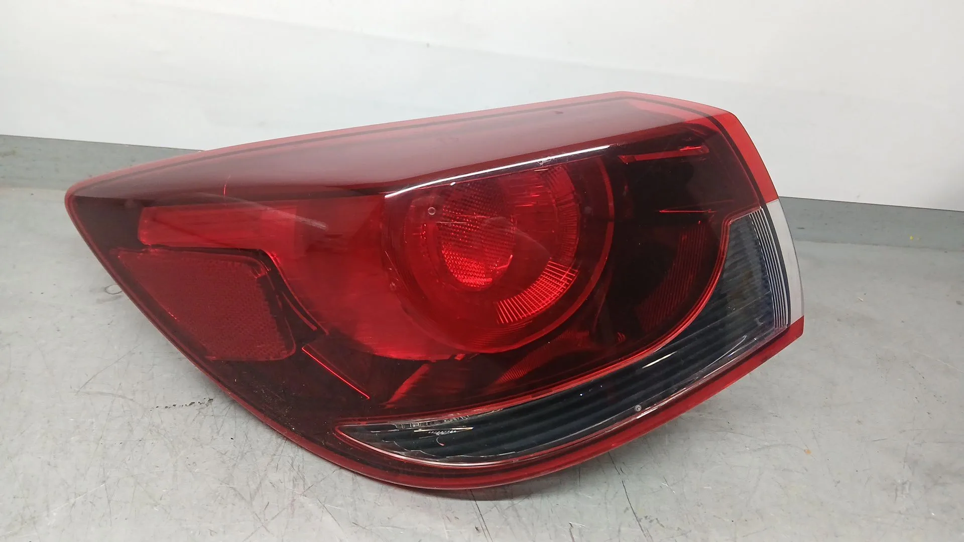 Piloto Trasero Izquierdo Interior para Mazda 2 Hatchback (Dl, Dj)