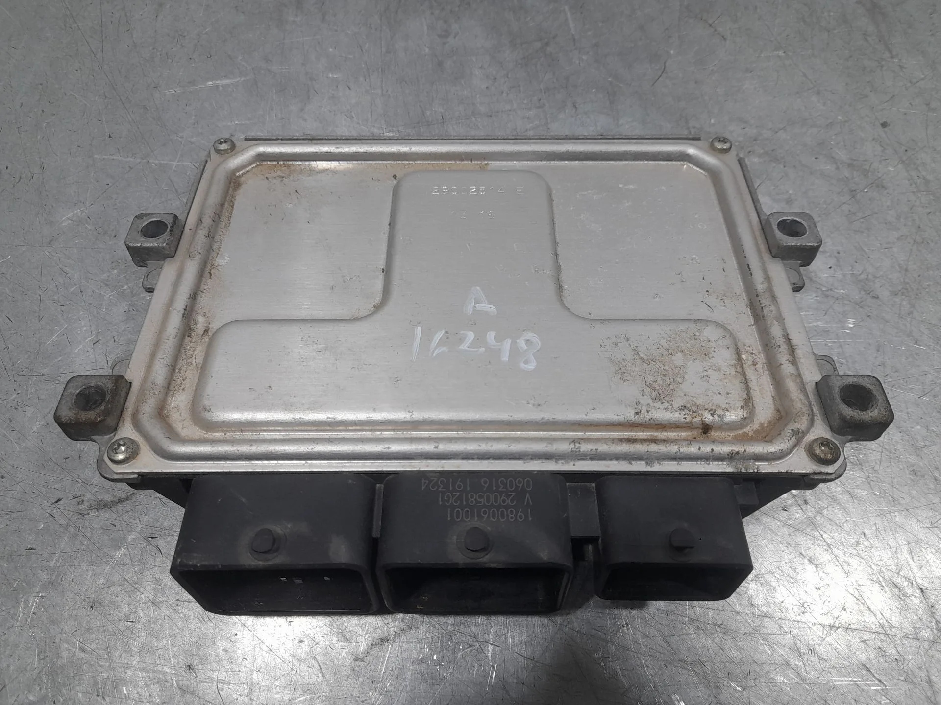 Centralita Motor Uce para Peugeot 208