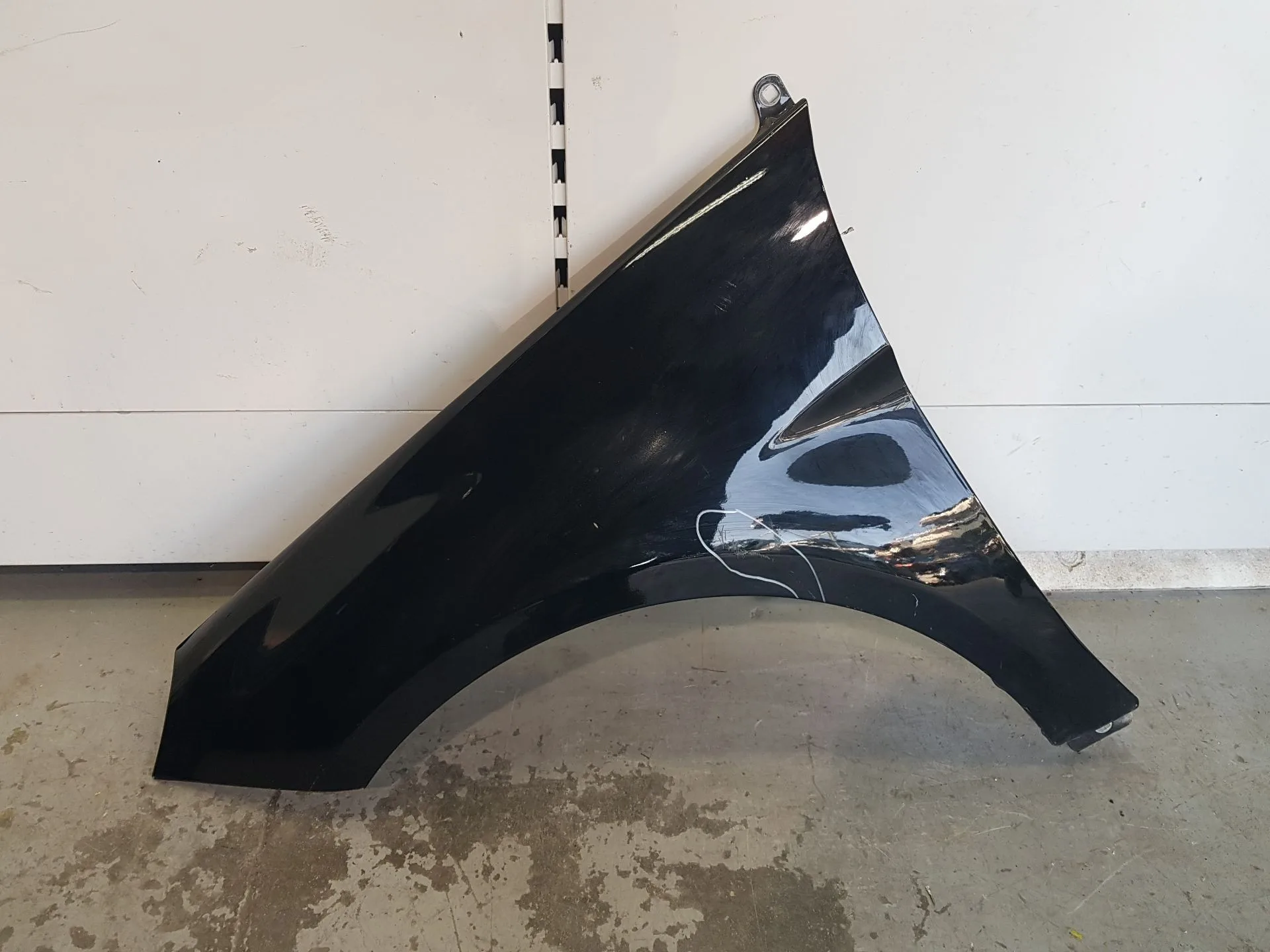 Aleta Delantera Izquierda para Mercedes-Benz Clase B Sports Tourer (W245)