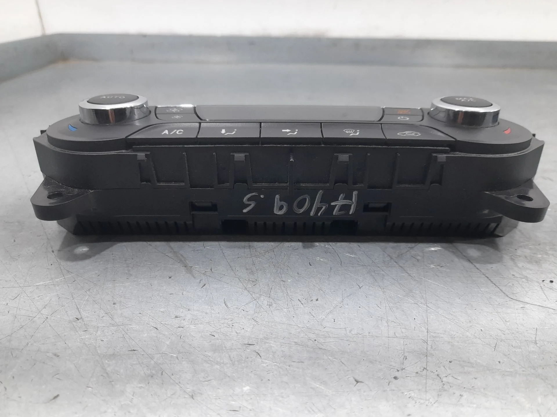 Mando Climatizador para Ford Focus Iii