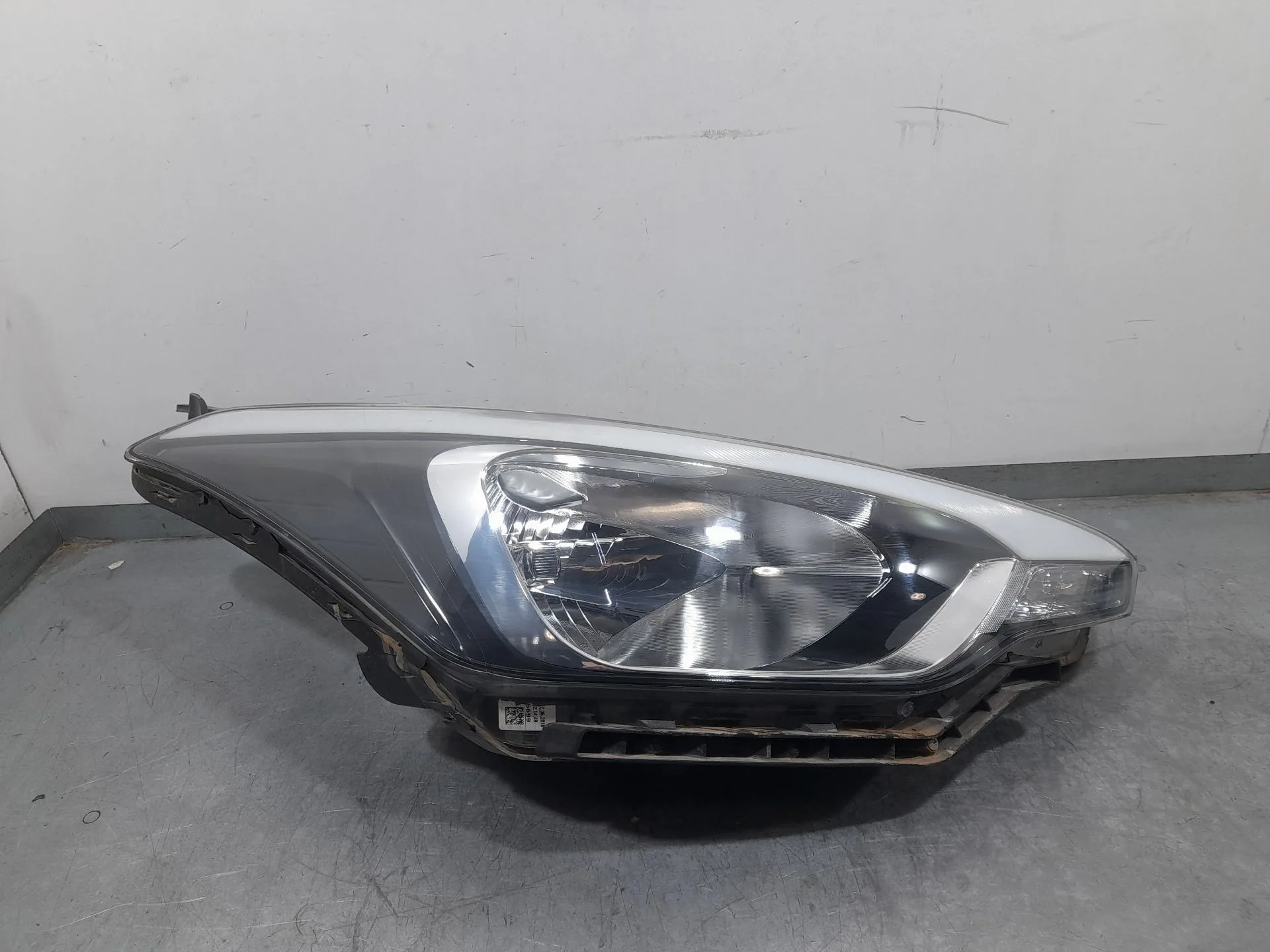 Faro Derecho para Hyundai I20 Ii (Gb, Ib)