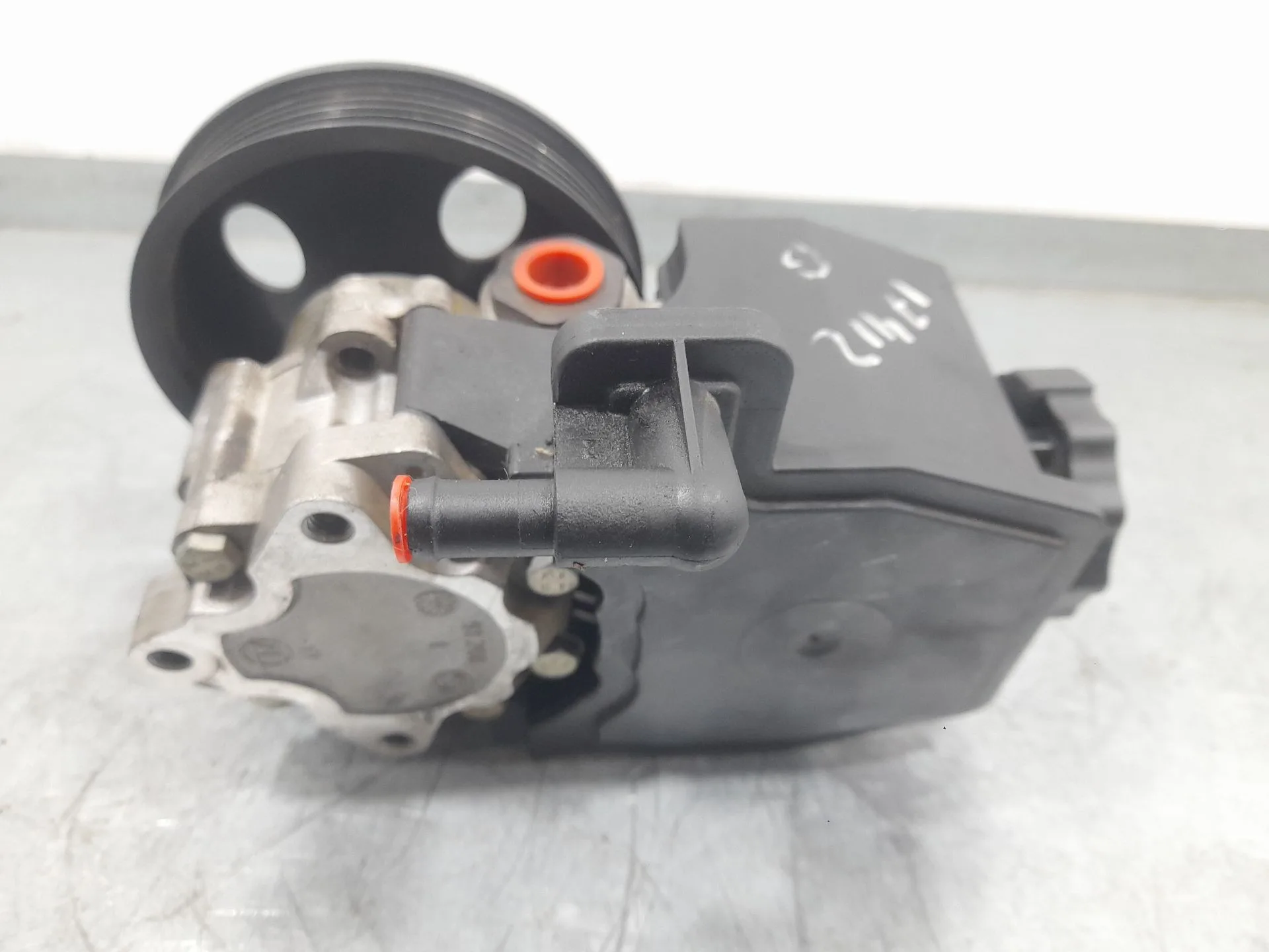Bomba Direccion para Mercedes-Benz Clk (C208)