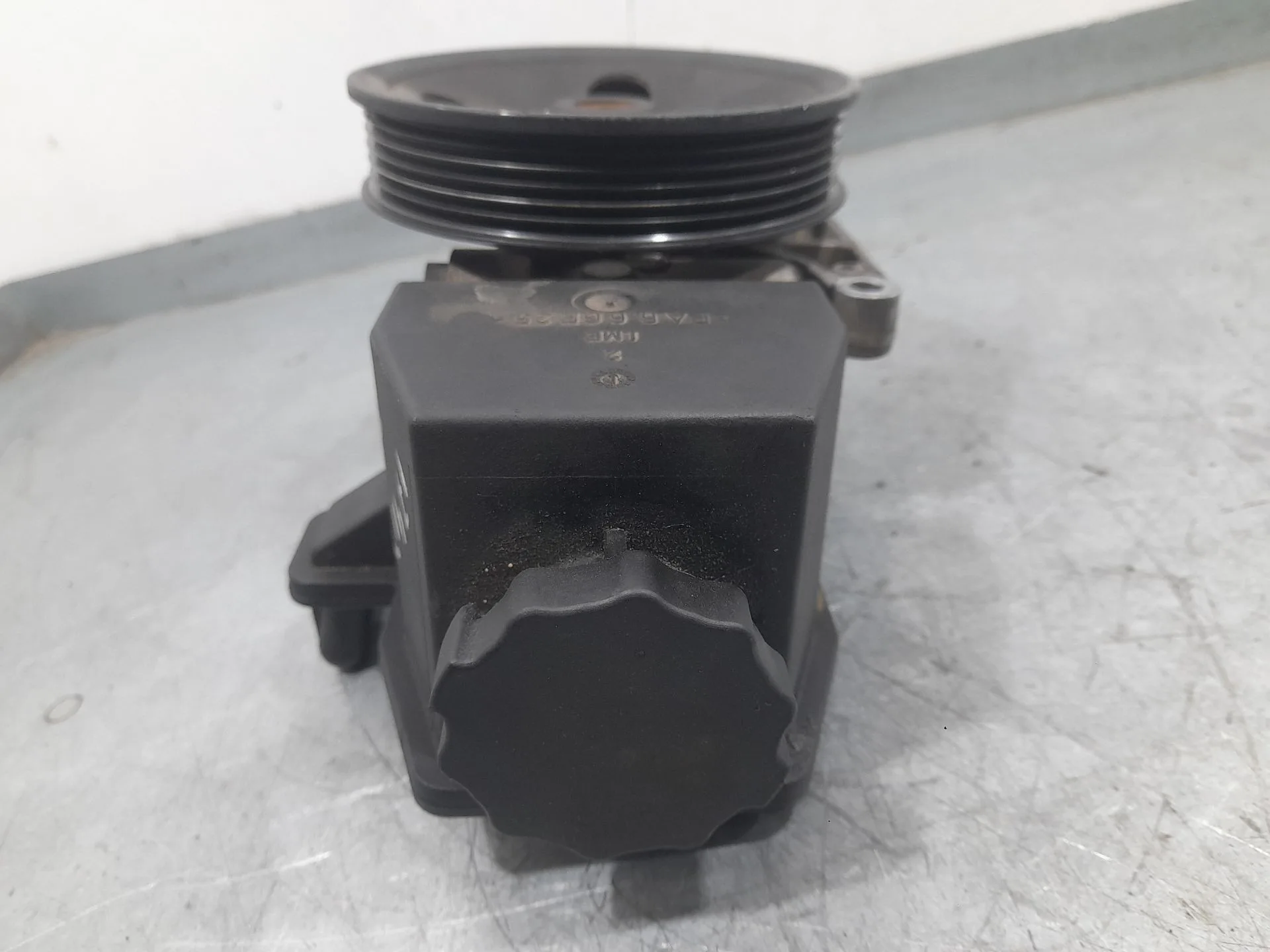 Bomba Direccion para Mercedes-Benz Clk (C208)