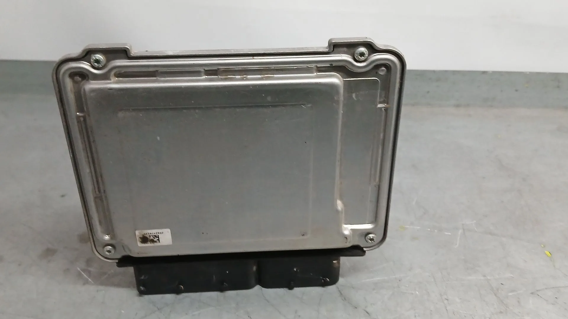 Centralita Motor Uce para Seat Arona