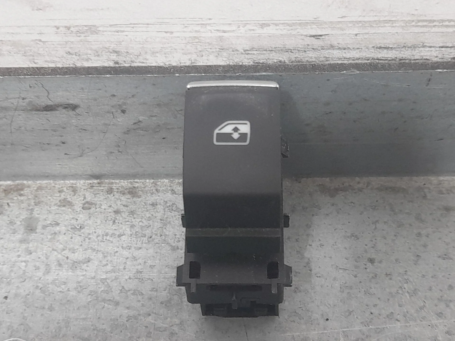 Mando Elevalunas Trasero Izquierdo para Cupra Formentor (Km7, Kmp)