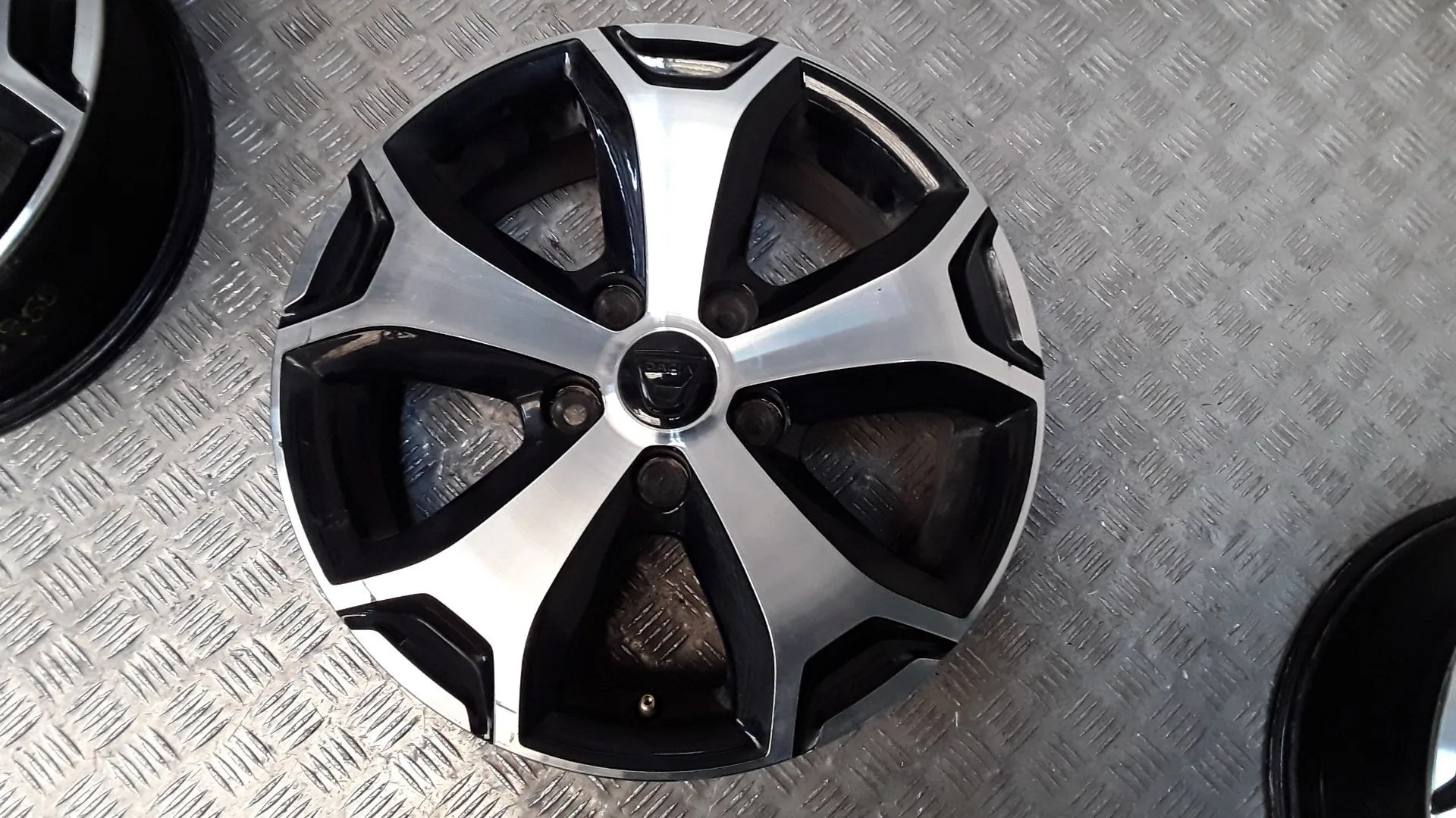 Juego Llantas Aluminio para Dacia Duster (Hs_)