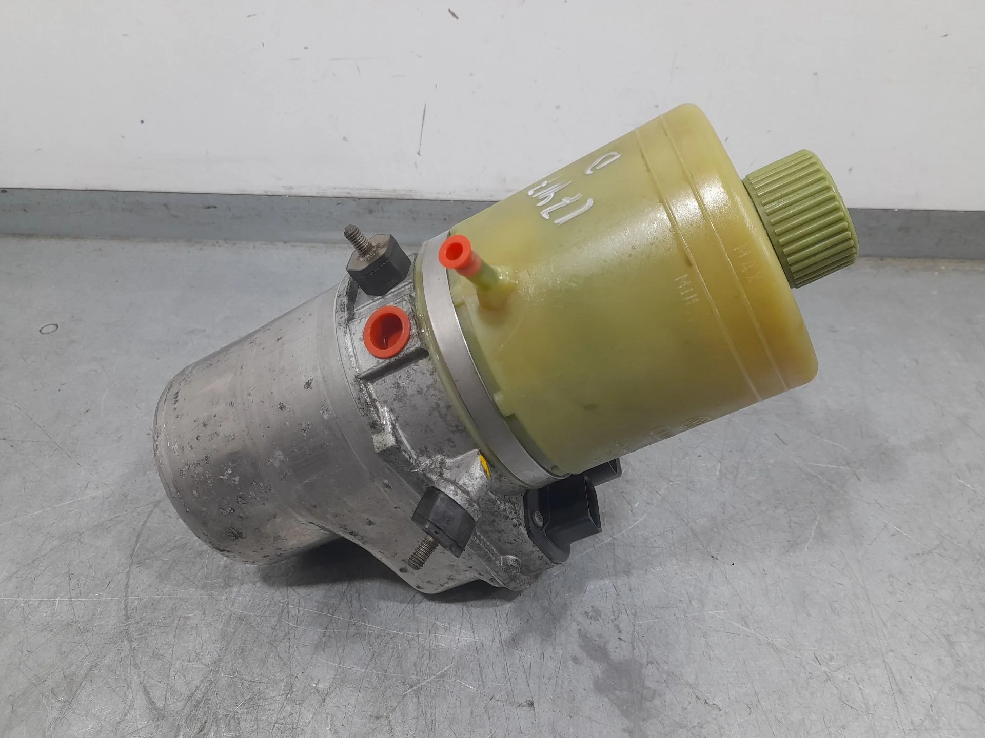Bomba Direccion Electrica para Seat Ibiza Iii (6L1)
