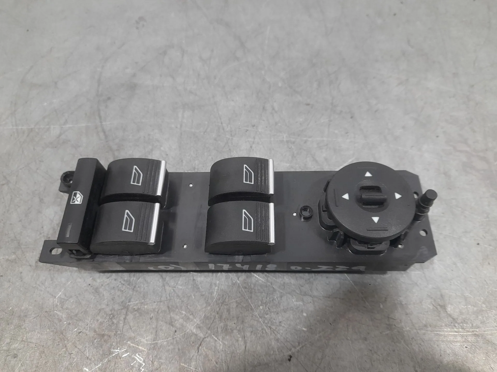 Mando Elevalunas Delantero Izquierdo para Ford Focus Iii