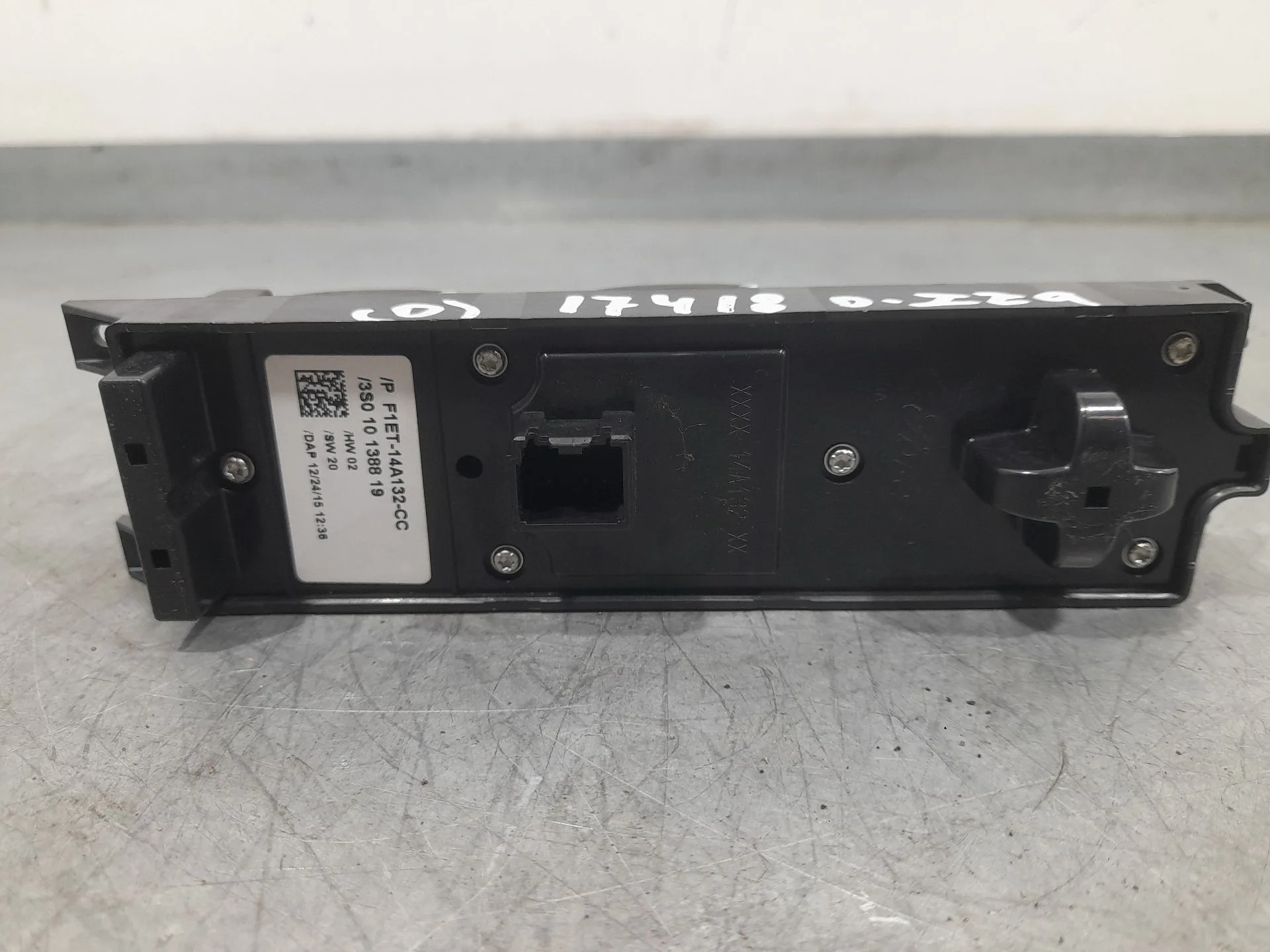 Mando Elevalunas Delantero Izquierdo para Ford Focus Iii