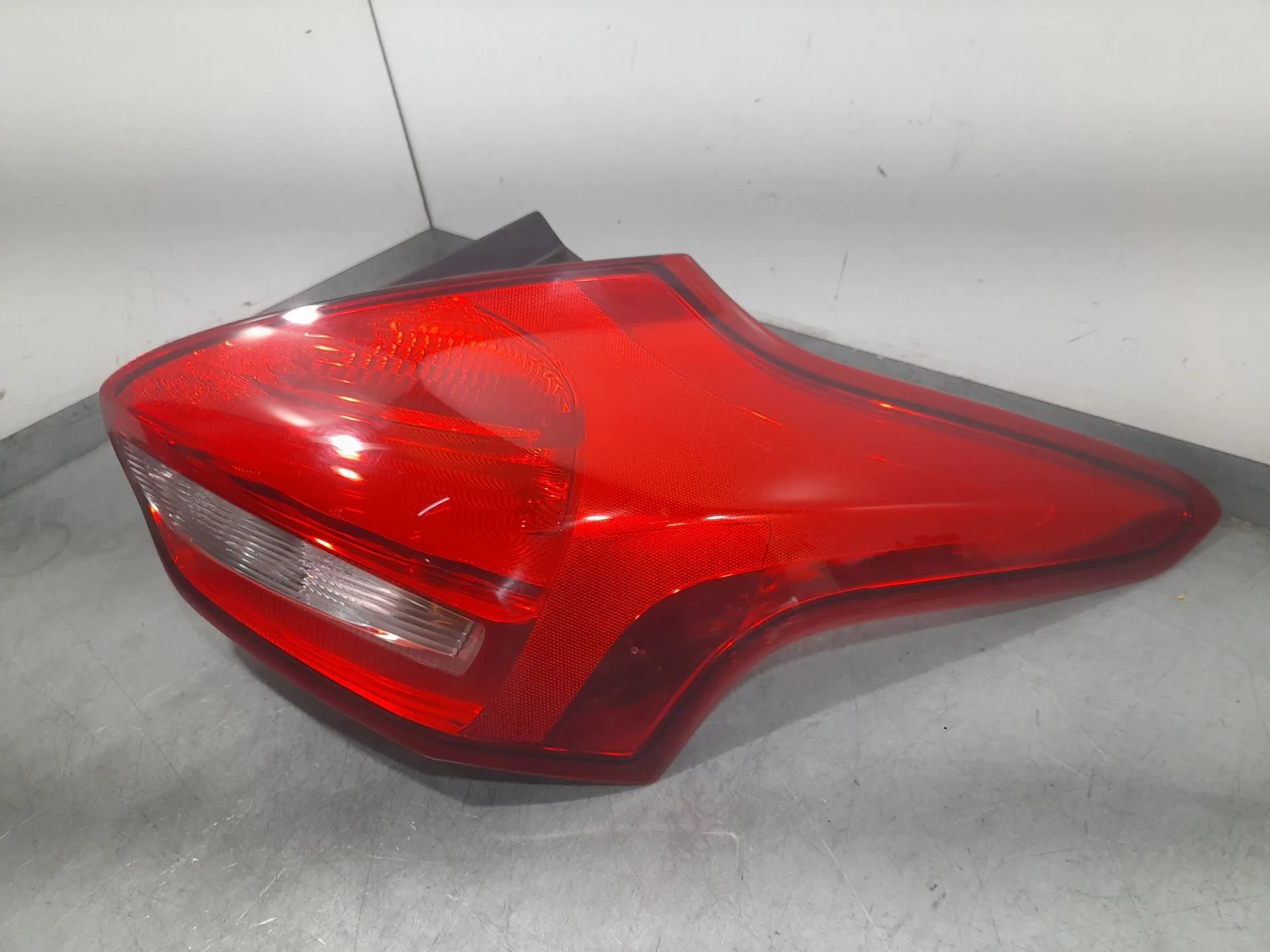 Piloto Trasero Derecho para Ford Focus Iii