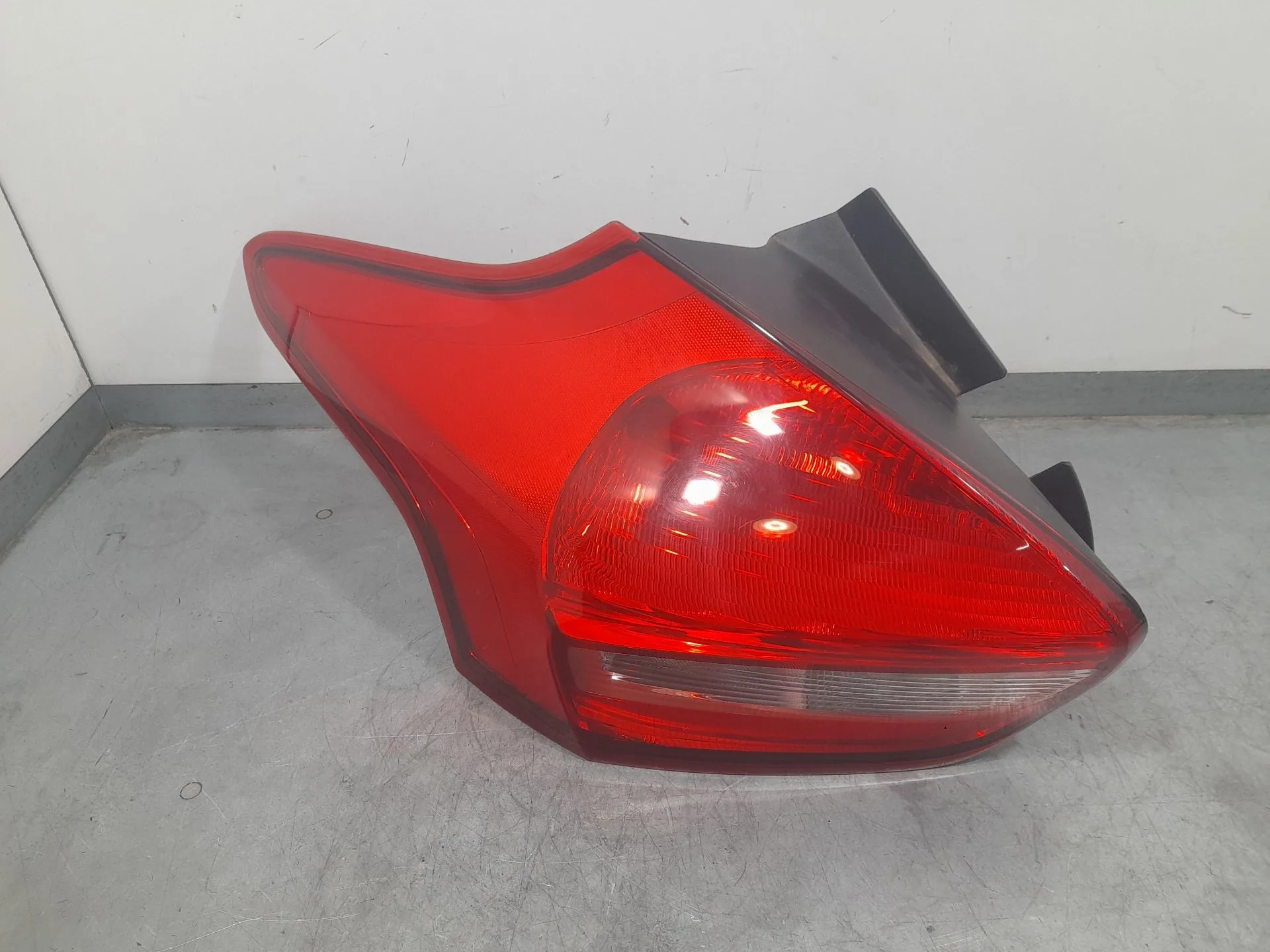 Piloto Trasero Izquierdo para Ford Focus Iii