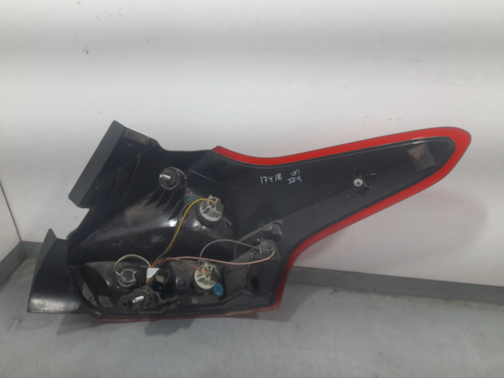 Piloto Trasero Izquierdo para Ford Focus Iii