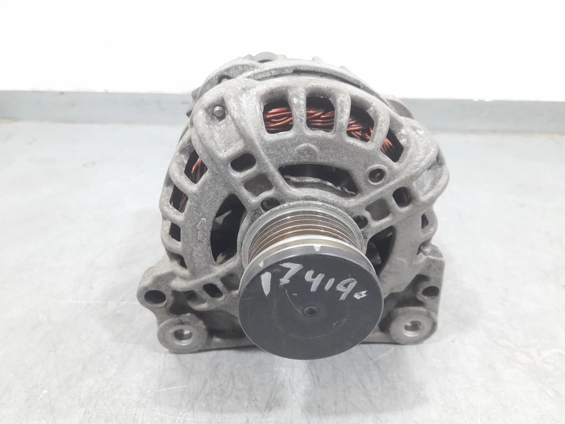 Alternador para Seat Ibiza V (Kj1, Kjg)