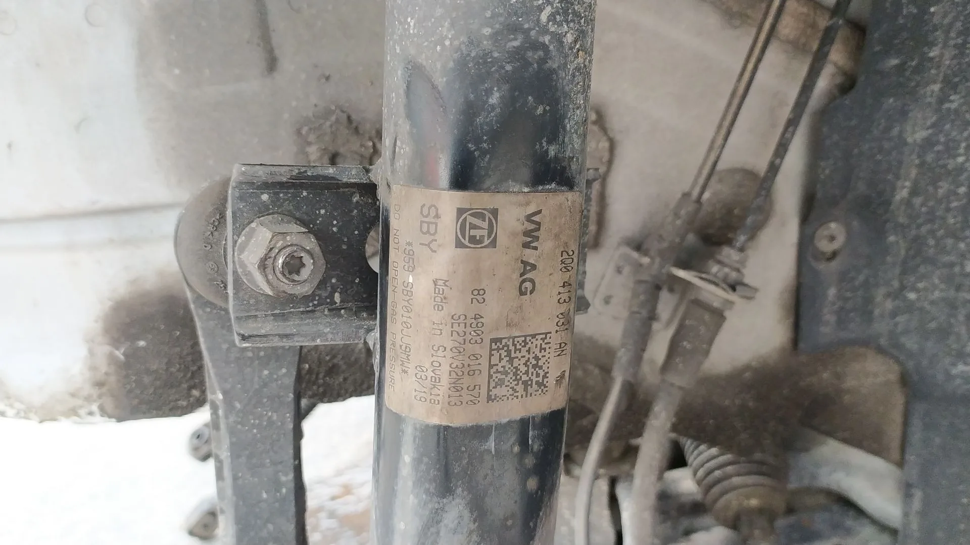 Amortiguador Delantero Izquierdo para Seat Ibiza V (Kj1, Kjg)