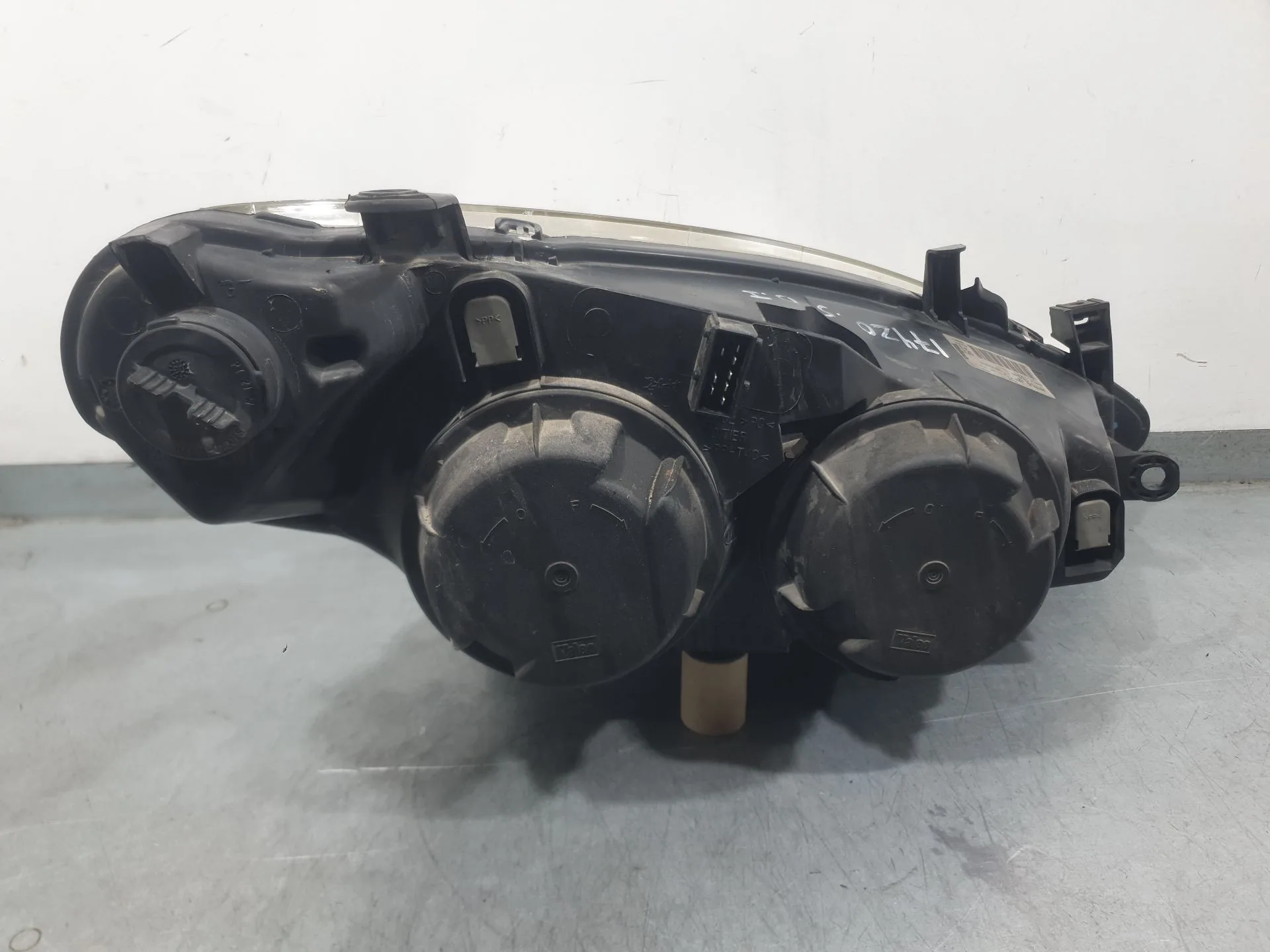 Faro Izquierdo para Peugeot 307 Sw (3H)
