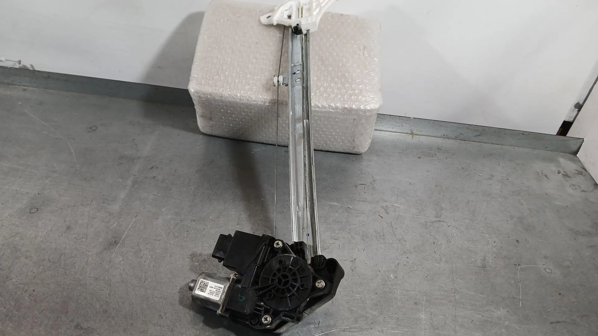 Elevalunas Delantero Izquierdo para Hyundai I20 Iii (Bc3, Bi3)