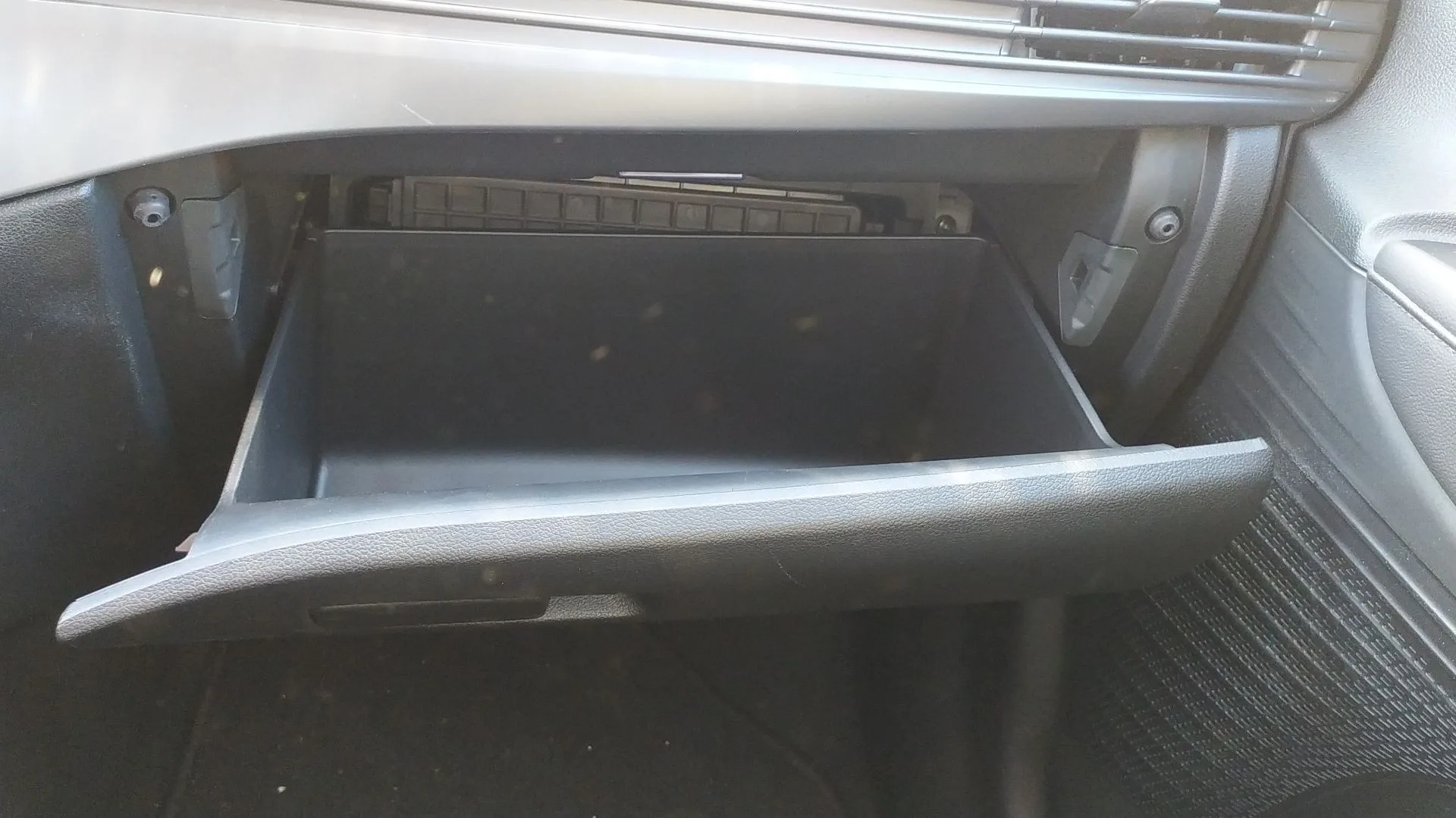 Guantera para Hyundai I20 Iii (Bc3, Bi3)