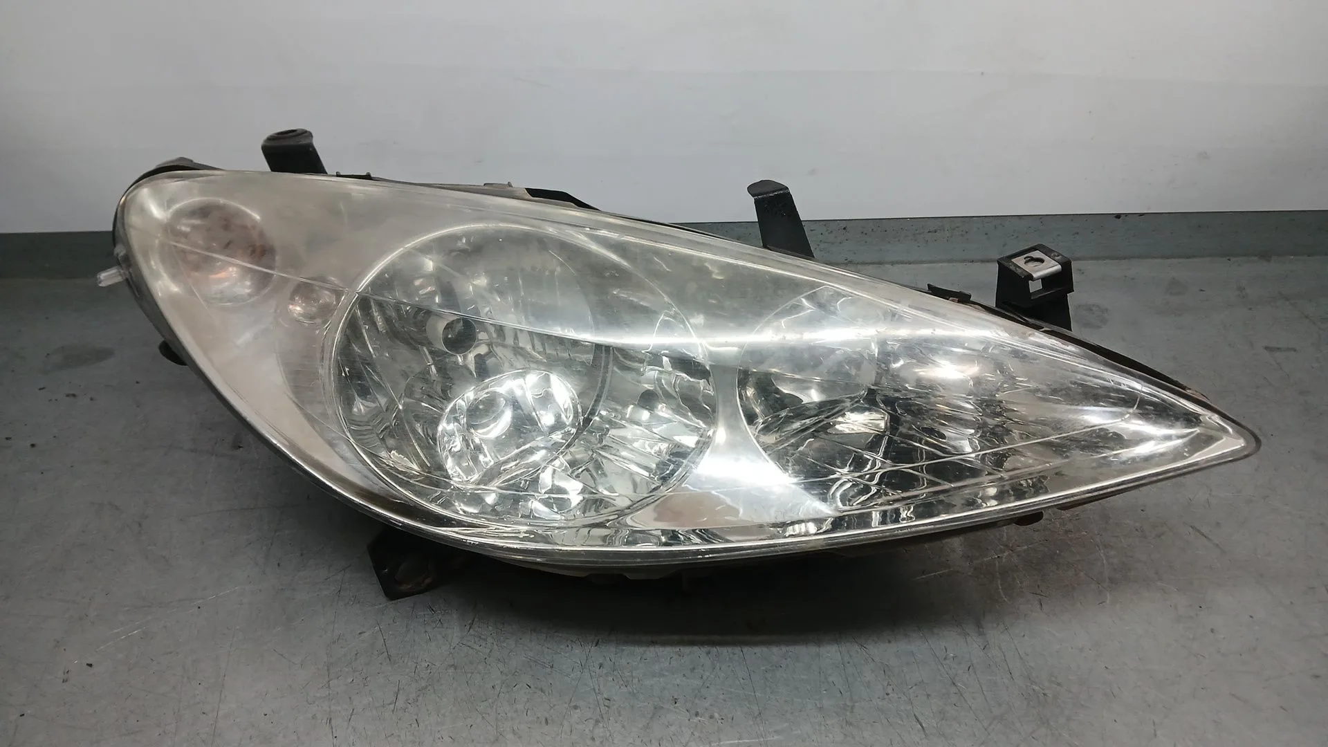 Faro Derecho para Peugeot 307 Sw (3H)
