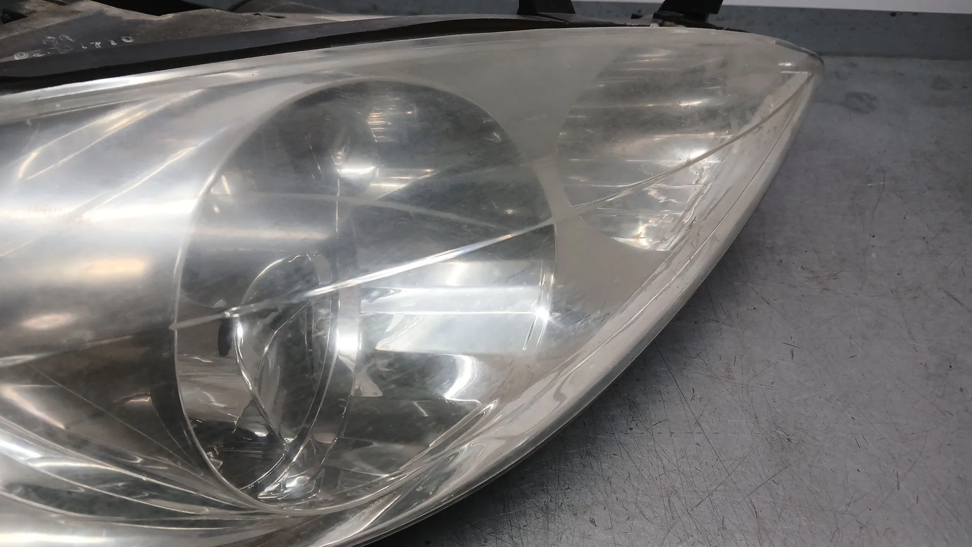 Faro Derecho para Peugeot 307 Sw (3H)