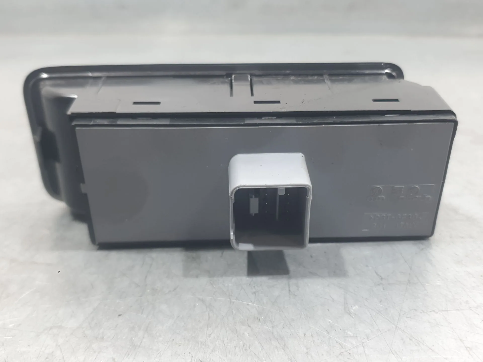 Mando Elevalunas Delantero Izquierdo para Volkswagen Polo V (6R1, 6C1)