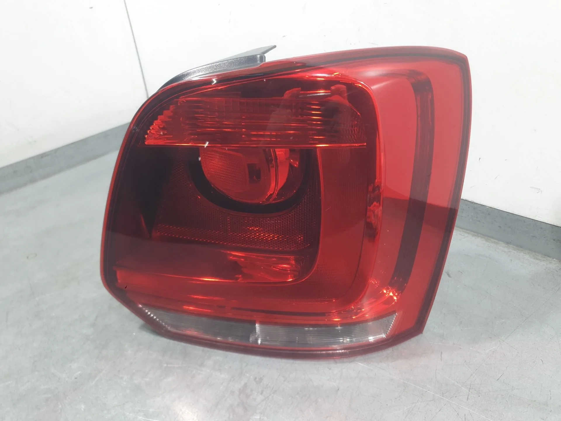Piloto Trasero Derecho para Volkswagen Polo V (6R1, 6C1)