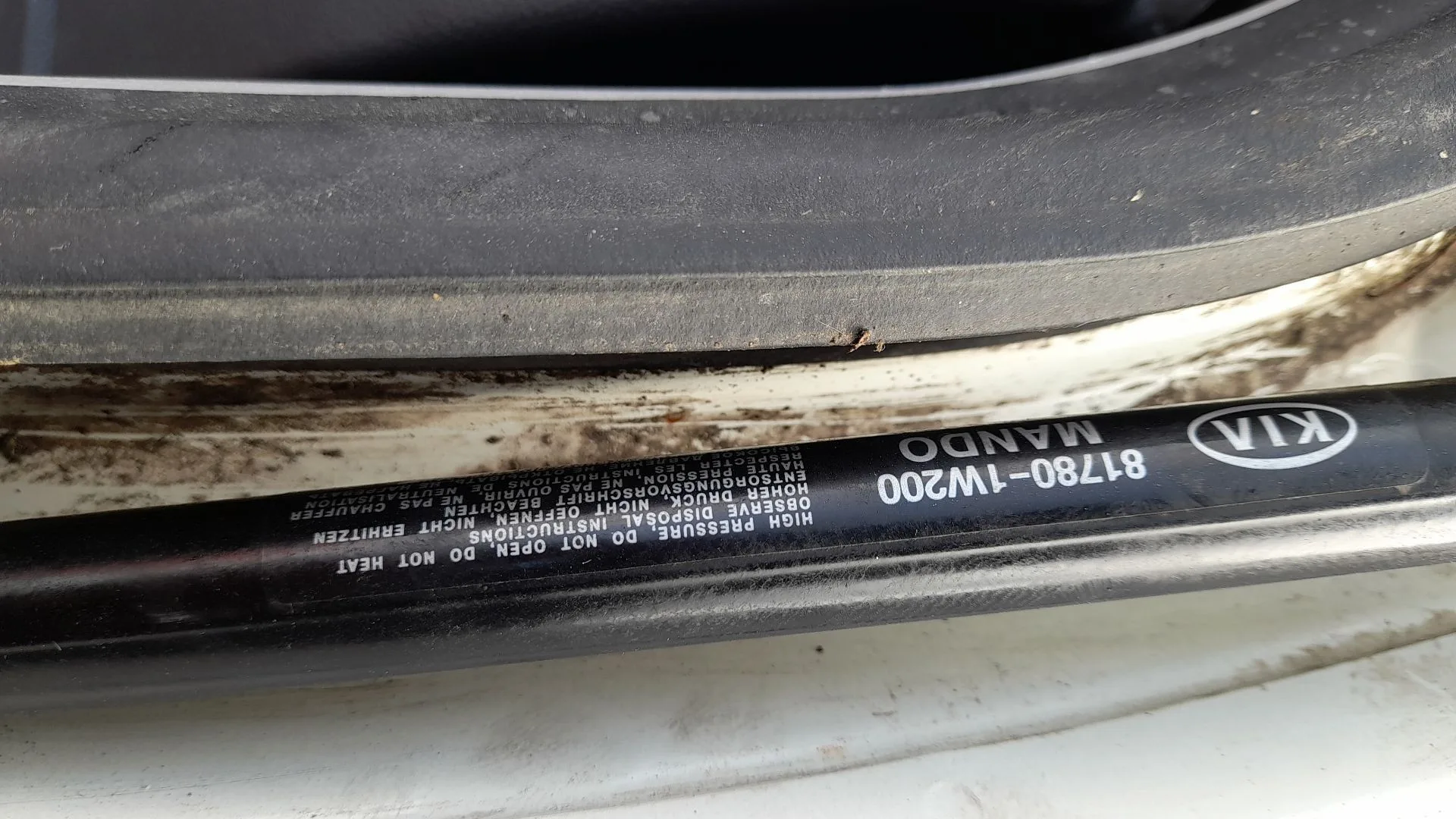 Amortiguadores Maletero / Porton para Kia Rio Iii (Ub)
