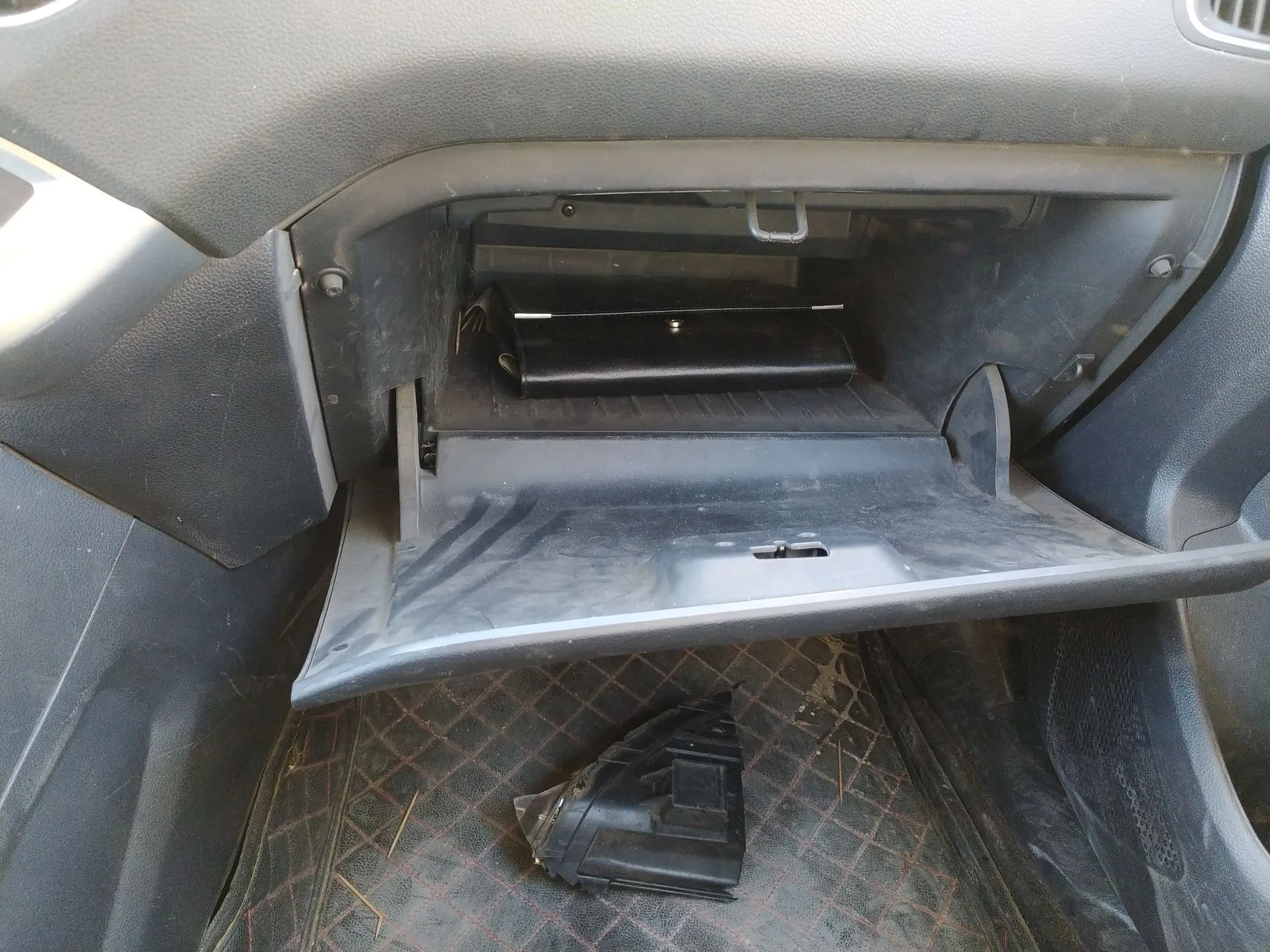 Guantera para Kia Rio Iii (Ub)